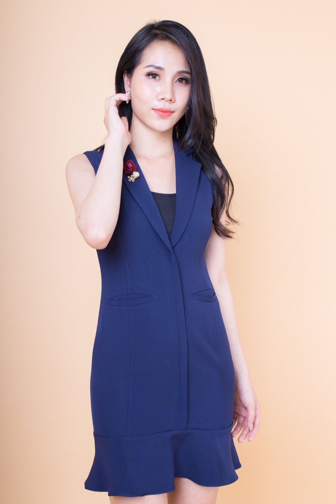 Đầm cổ 2 ve gấu bèo - Xanh navy - M