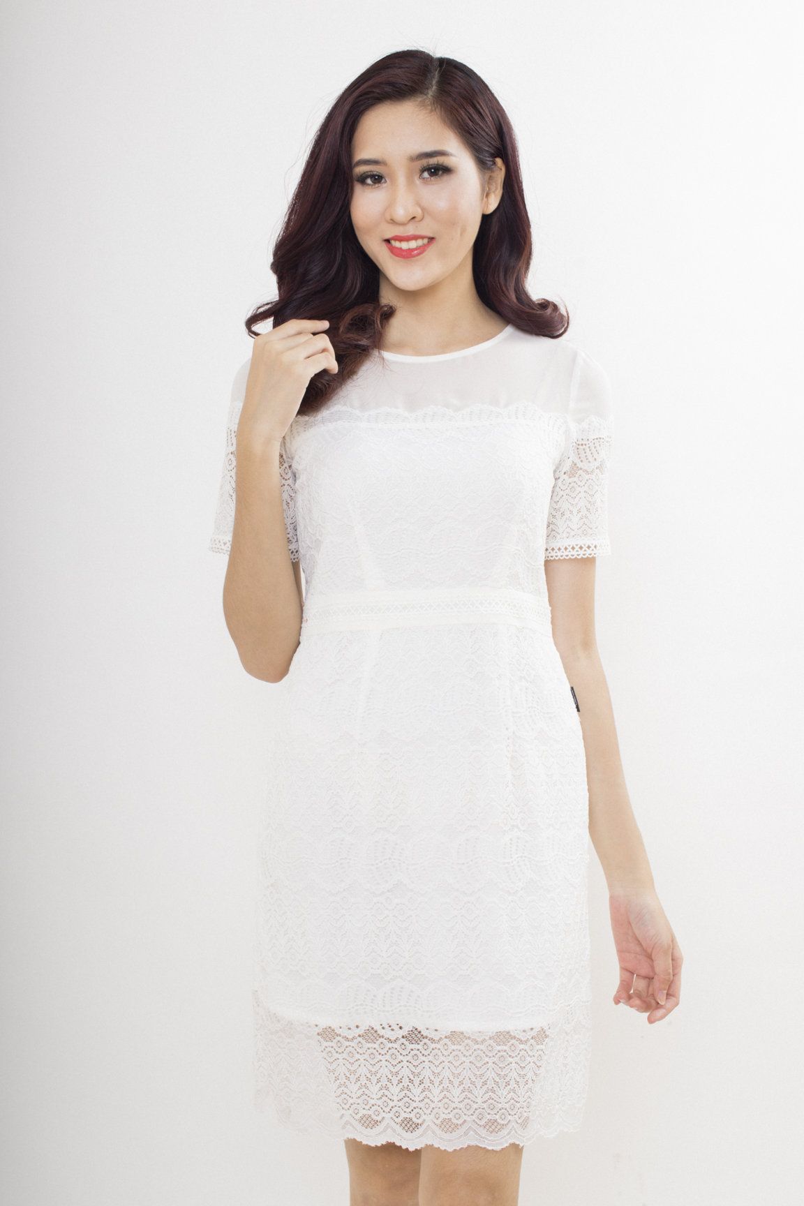 Đầm ren tay lỡ can viền - Trắng - M