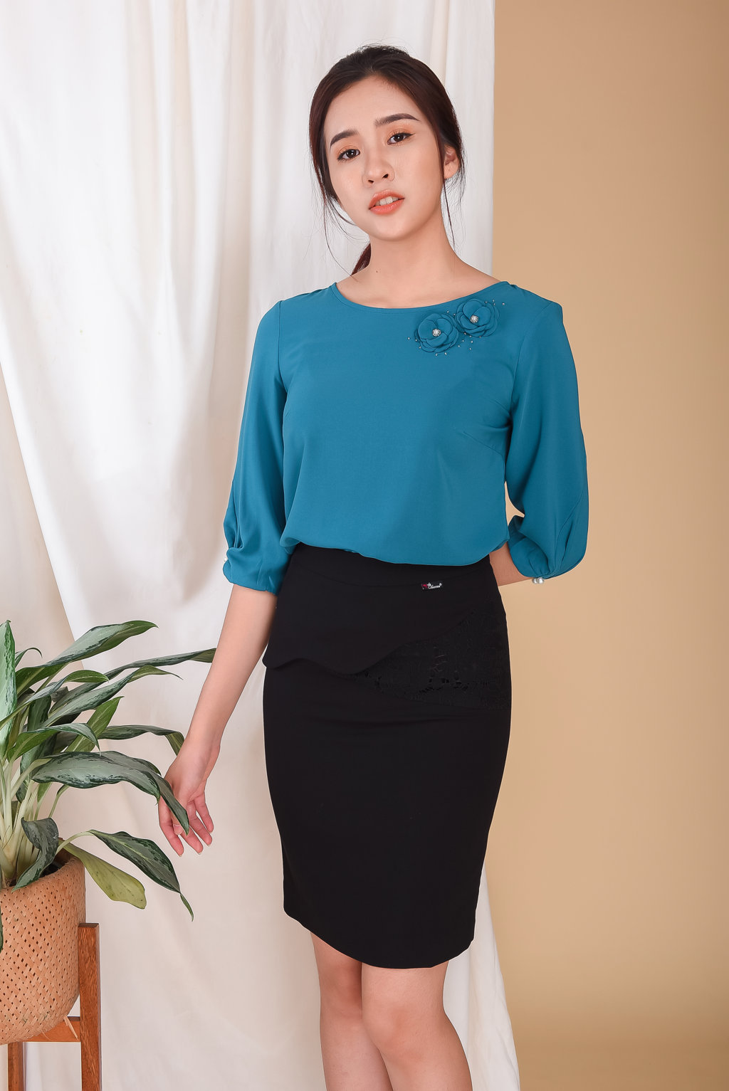 Sơ mi suông tay lỡ rúm nơ - Xanh cổ vịt - M
