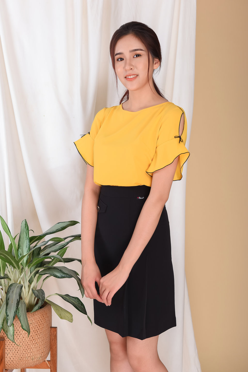 Sơ mi tay viền cánh hồng - Vàng - L