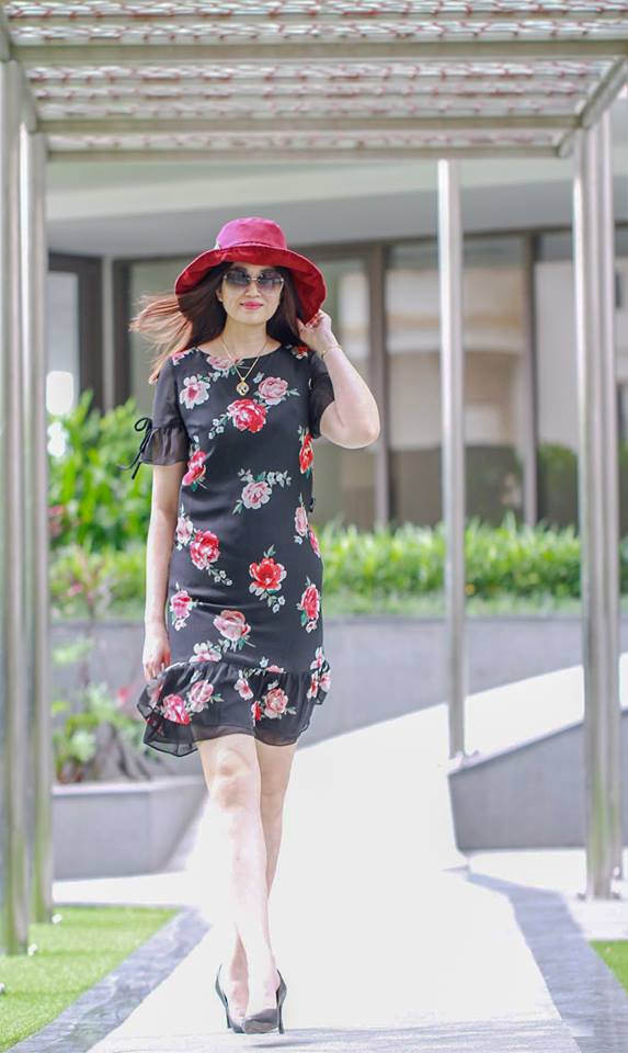Đầm hoa phối gấu bèo - Đen - S
