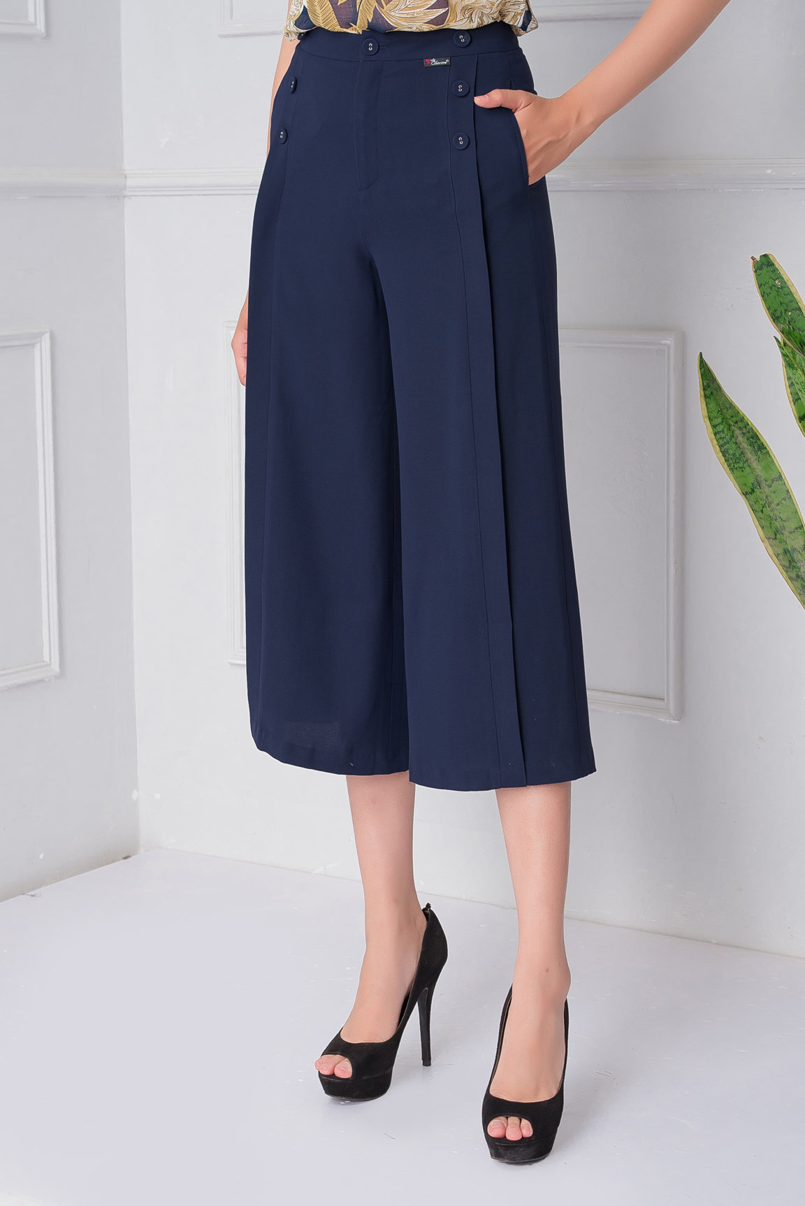 Quần colottes 2 hàng khuy - Xanh navy - S