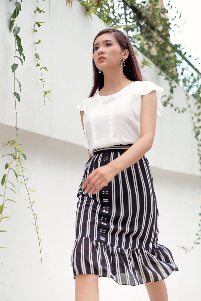 Chân váy kẻ 1 hàng khuy