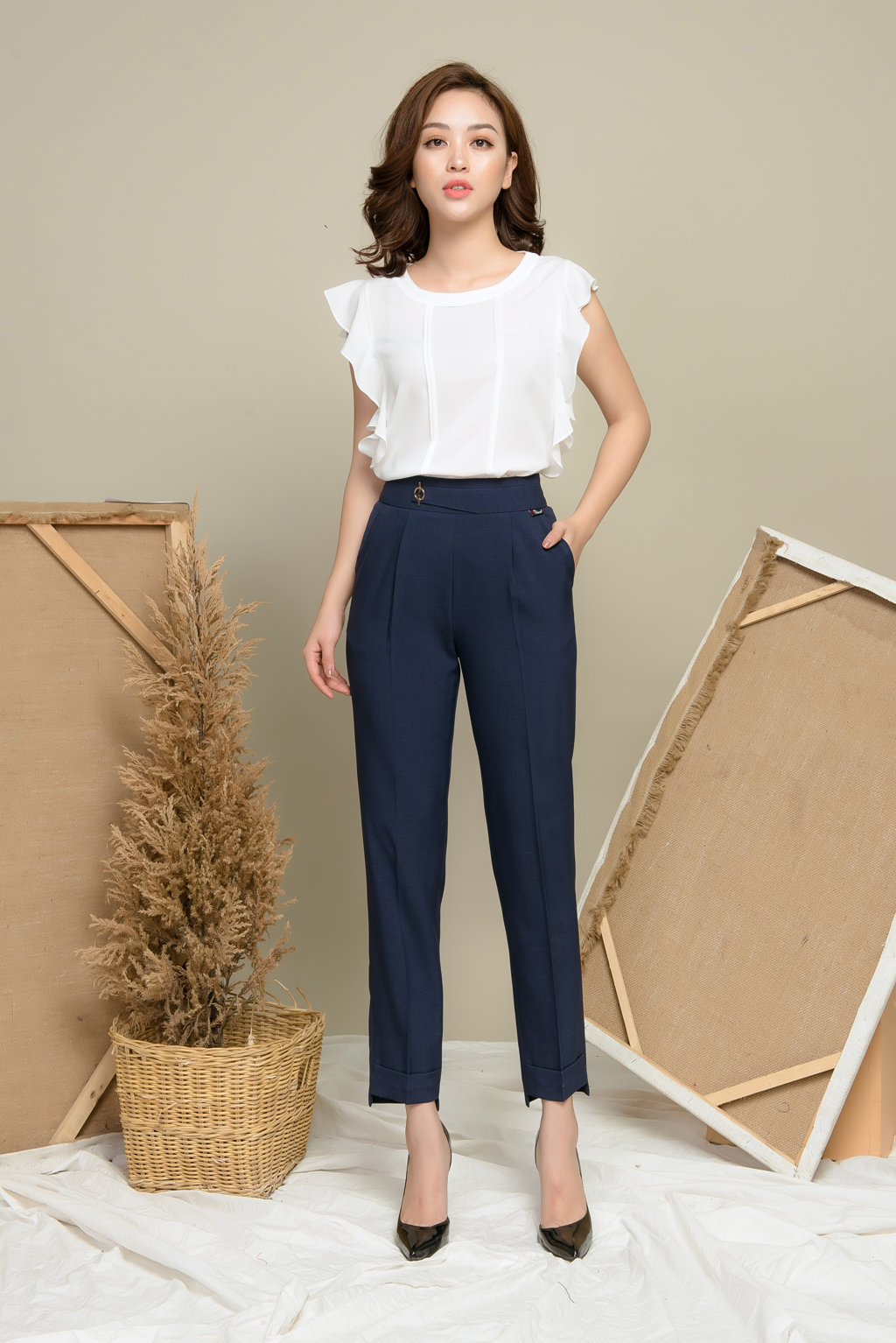 Quần baggy lơ vê gấu thân trước - Xanh navy - S