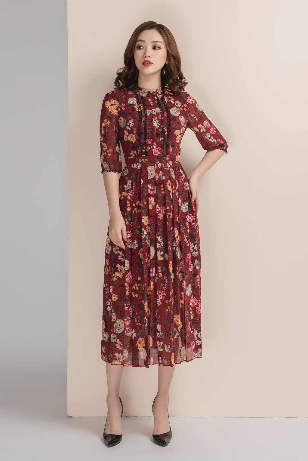 Đầm hoa xếp ly viền ren - Floral - M
