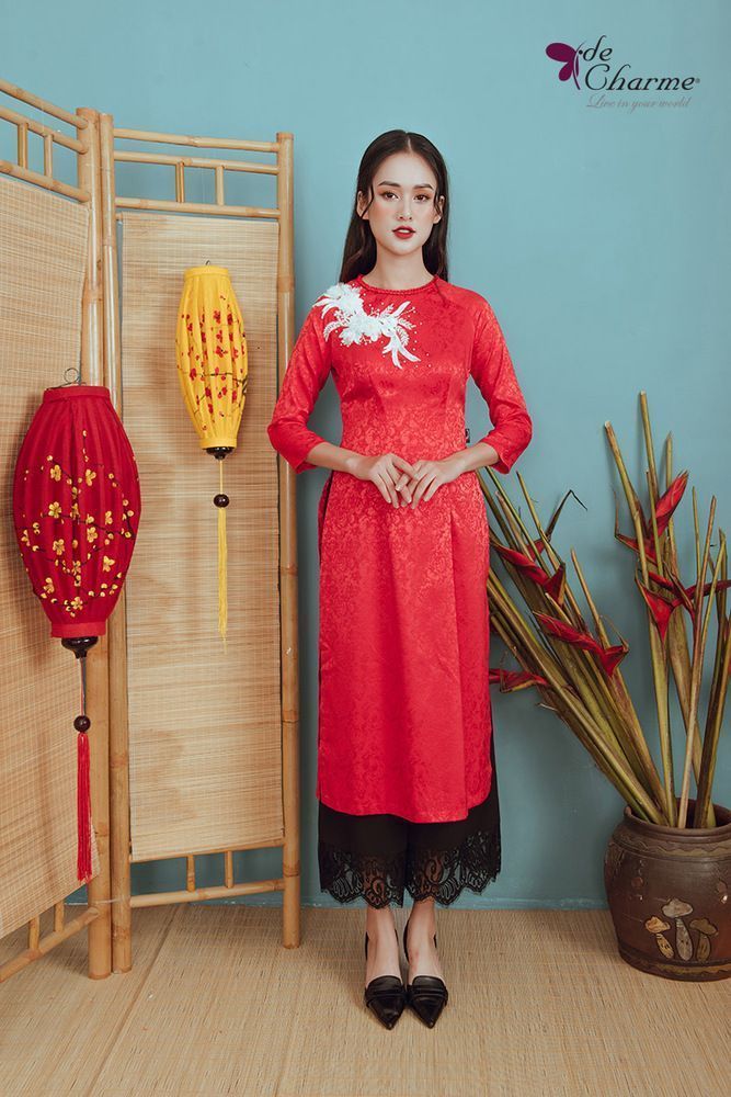 Áo dài cổ tròn dây tết hoa đính - Đỏ - M