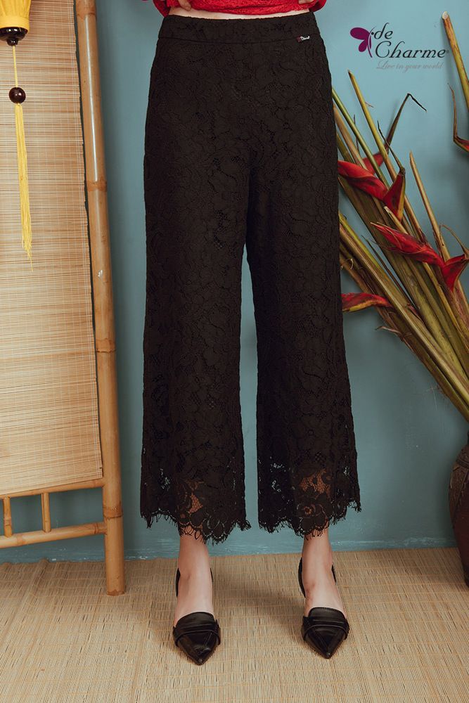 Quần ống sớ phủ ren - Đen - M