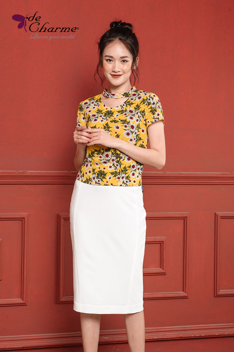 Sơ mi cổ V xếp ly gấu(Next) - Vàng - S