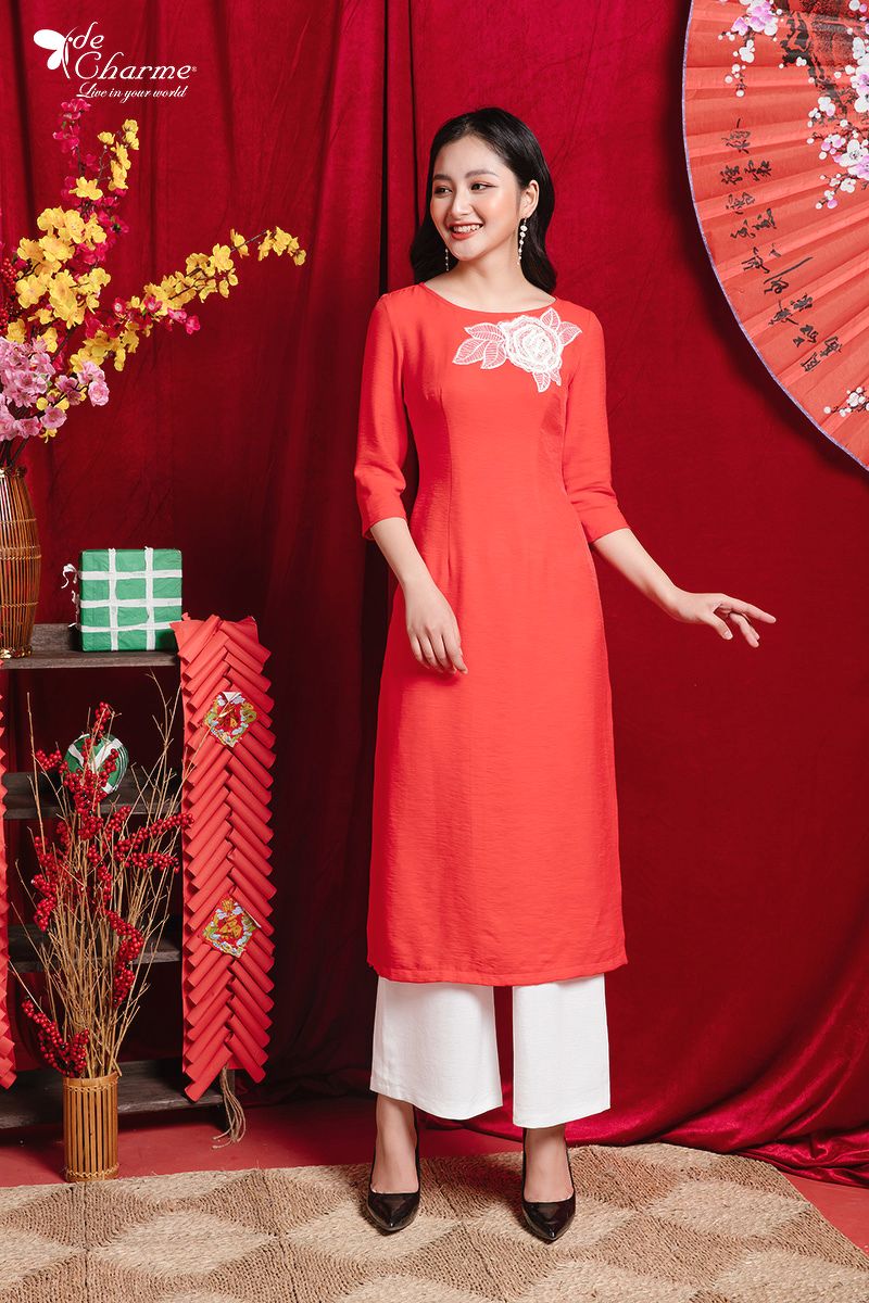 Áo dài thêu hoa đào - Đỏ - L