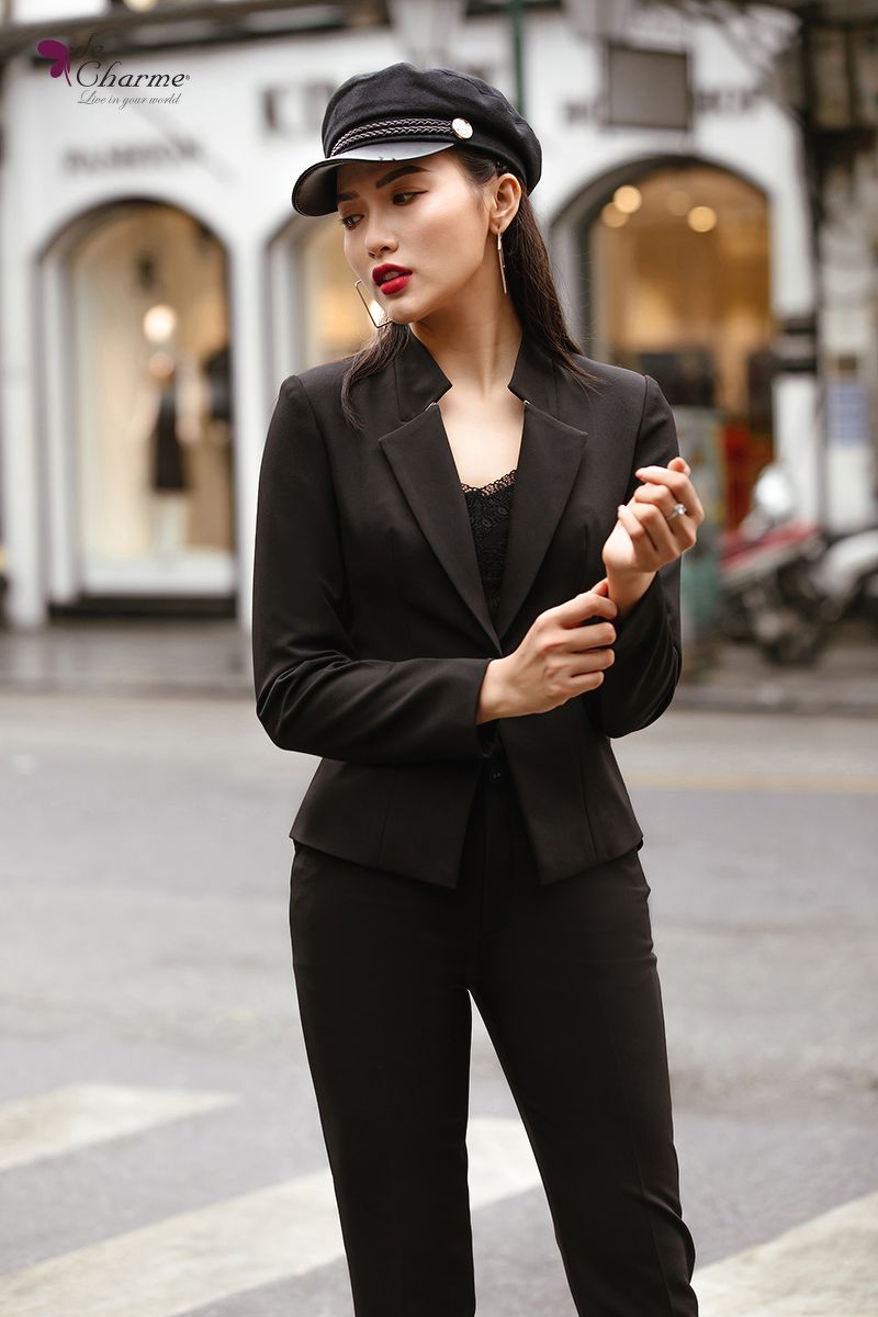 Vest trơn ve cổ trên can liền - Đen - L