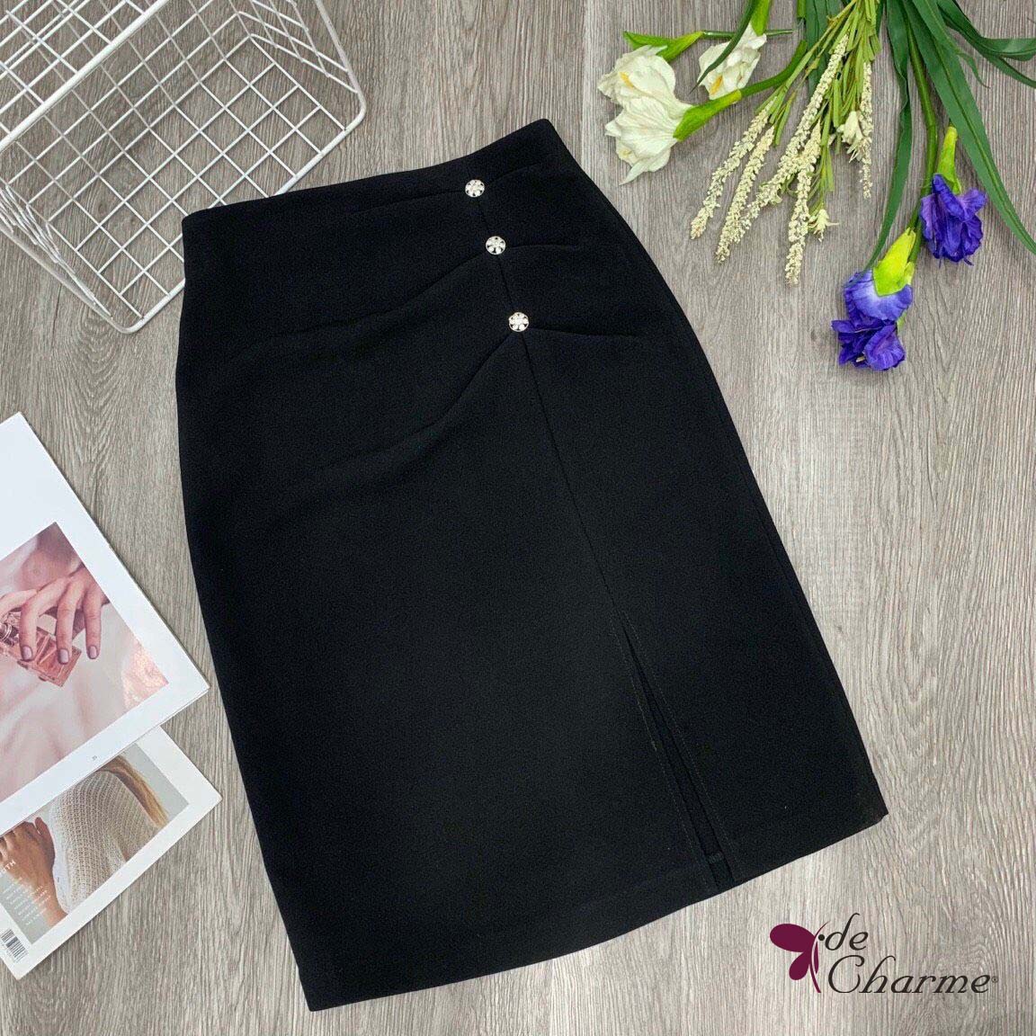 CV ôm xẻ trước khuy lệch - Đen - L
