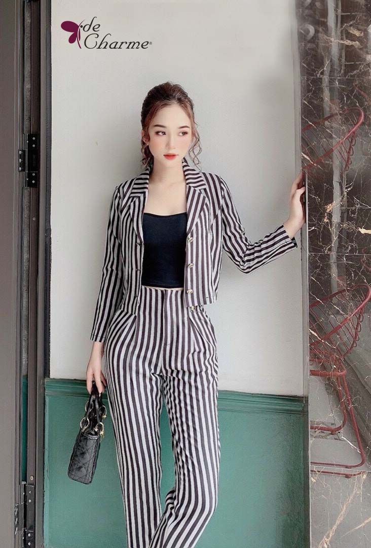 Vest kẻ lửng dài tay - Kẻ sọc - M