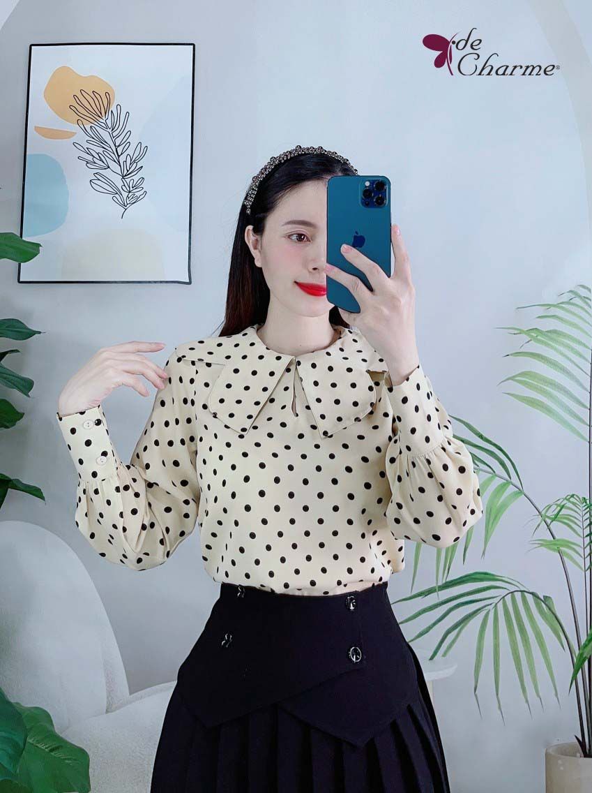 Sơ mi chấm bi cổ cách điệu - Be - L