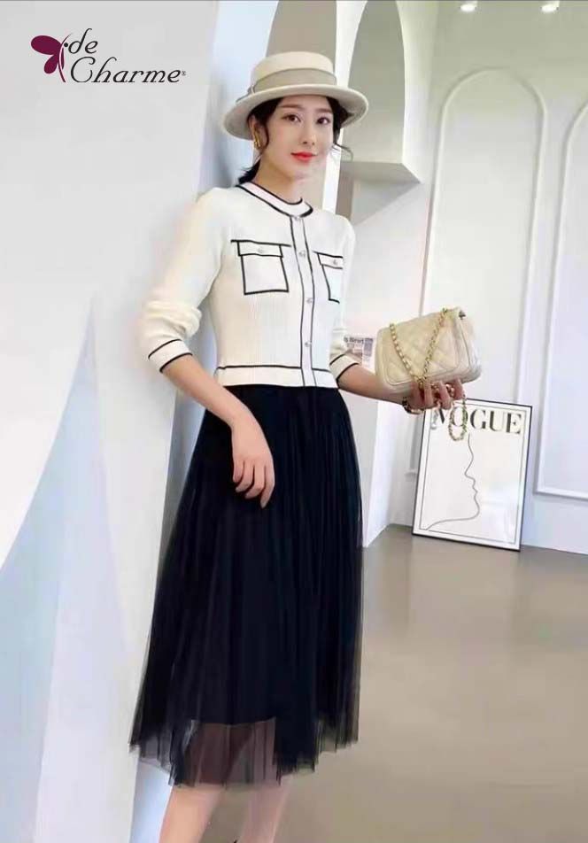 Đầm len phối chân voan dập ly - Be - Free size