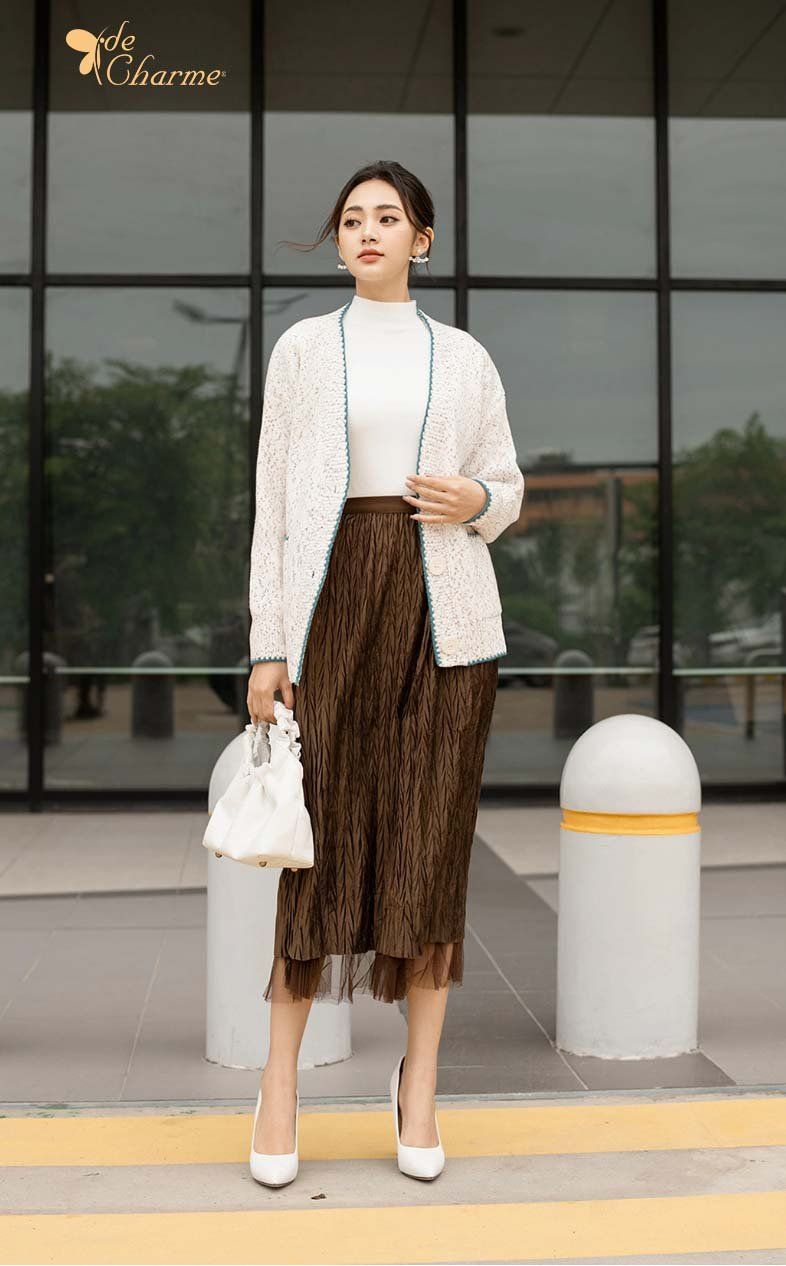 Áo khoác len tiêu túi trước - Trắng - Free size