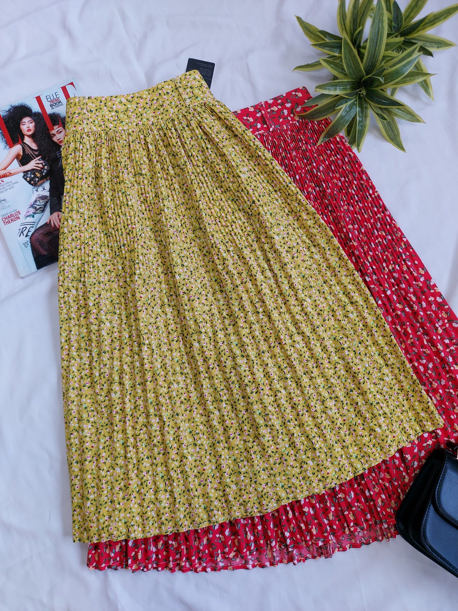 Chân váy nữ trung niên họa tiết sang trọng phối cúc xinh xắn cặp lưng tôn  dáng thương hiệu Thiều Hoa P0601 | Lazada.vn