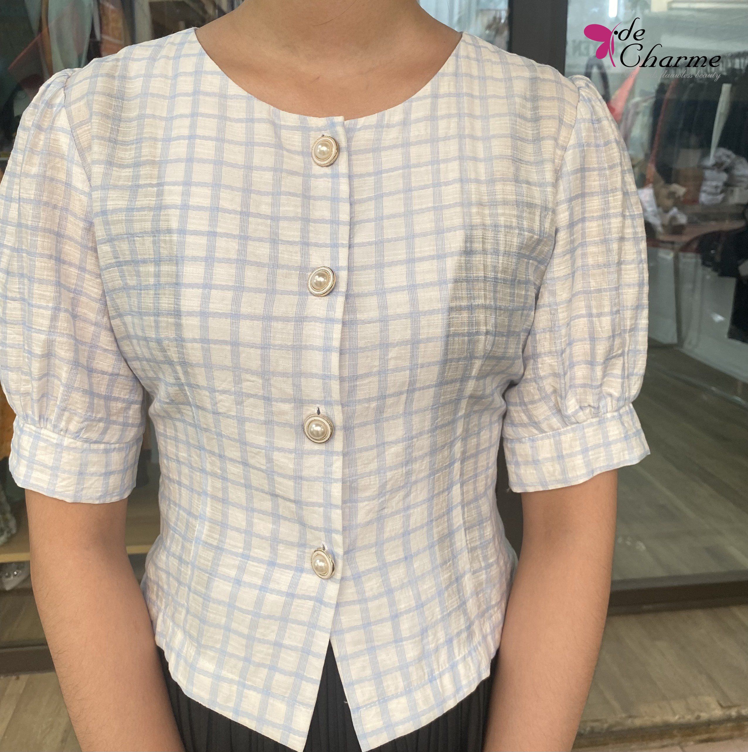 Sơ mi croptop kẻ tay bồng cúc trai - Xanh da trời - S