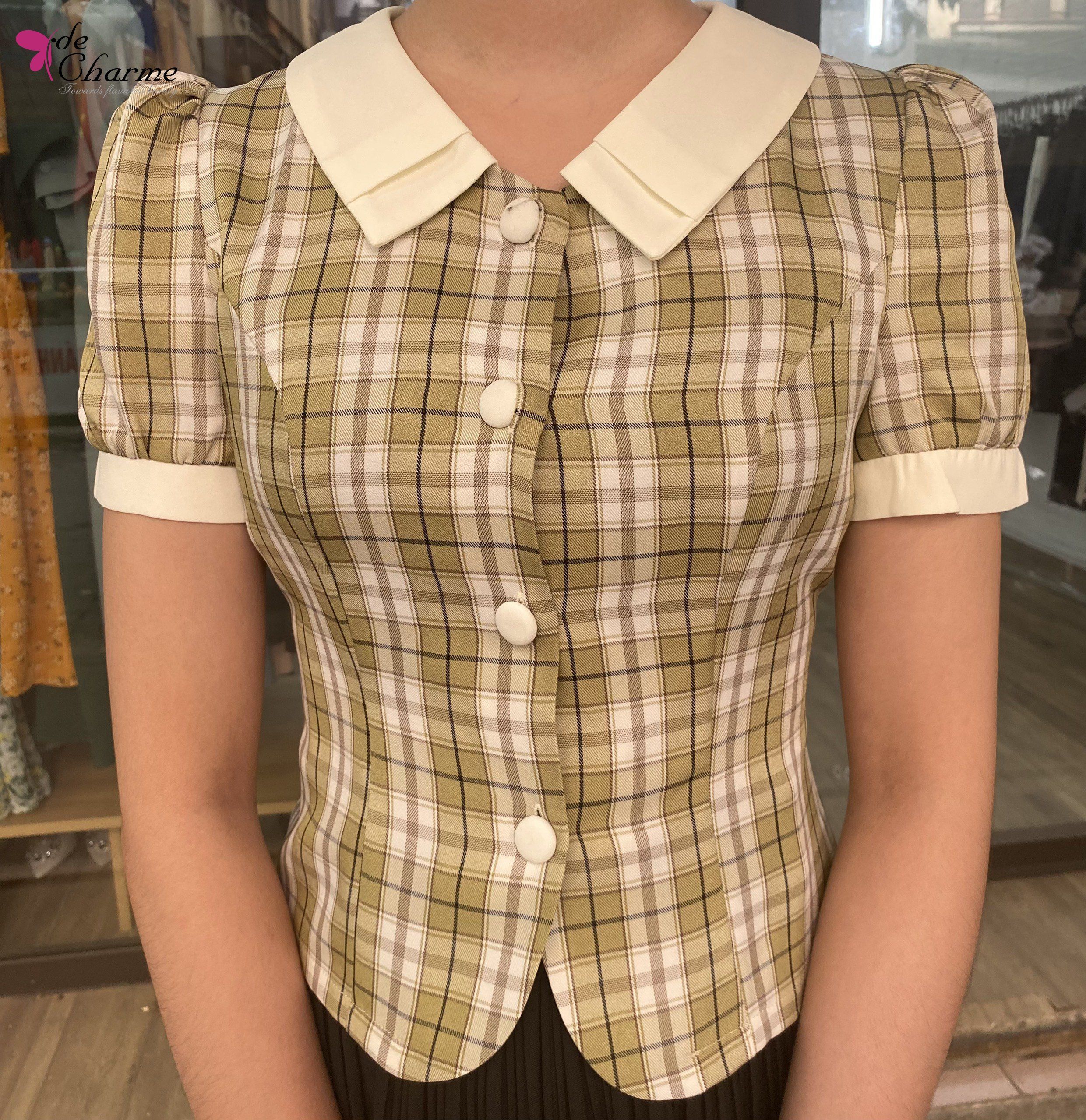 Sơ mi kẻ croptop cổ sen phối - Xanh lá cây - M