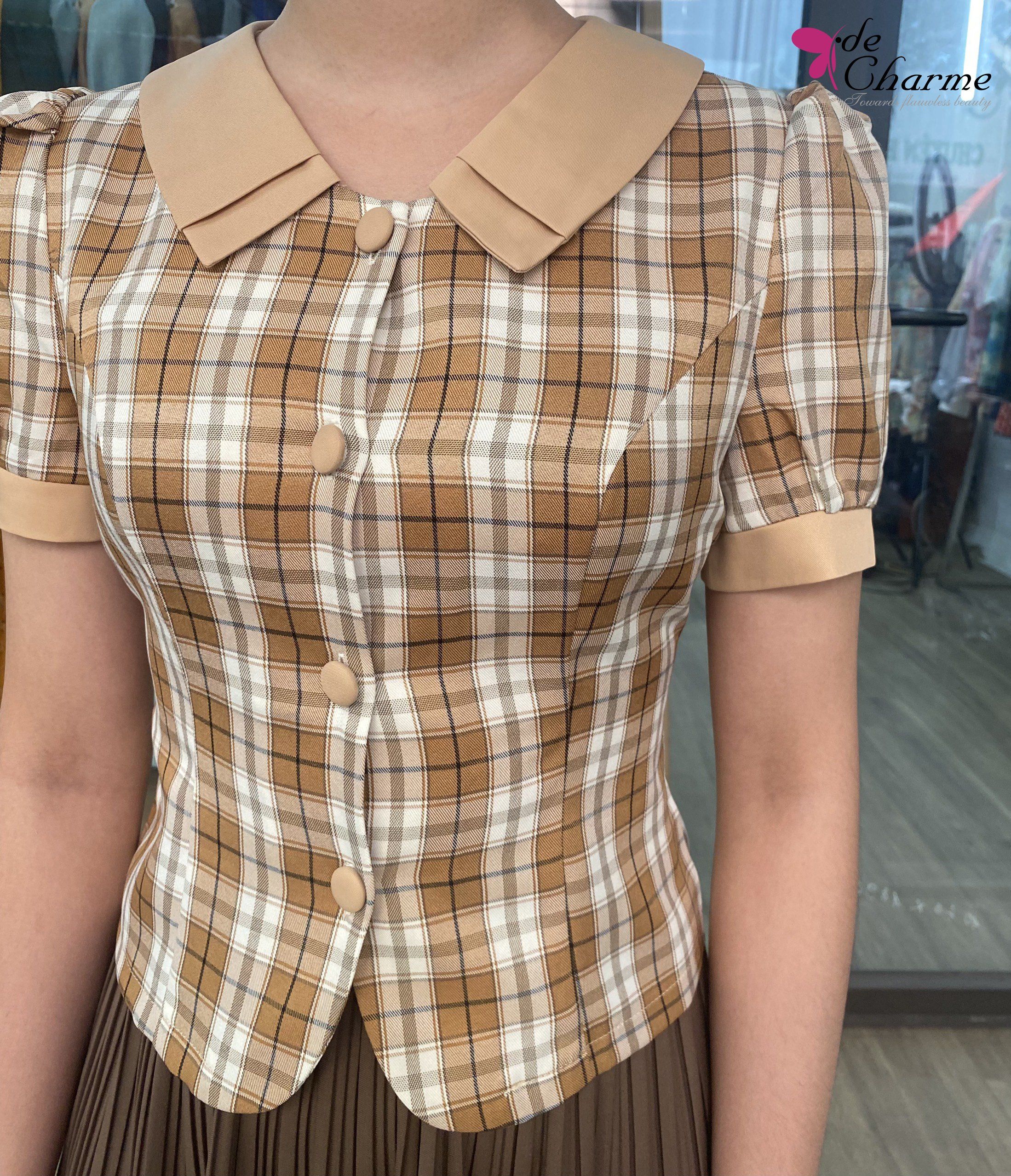 Sơ mi kẻ croptop cổ sen phối - Nâu - S