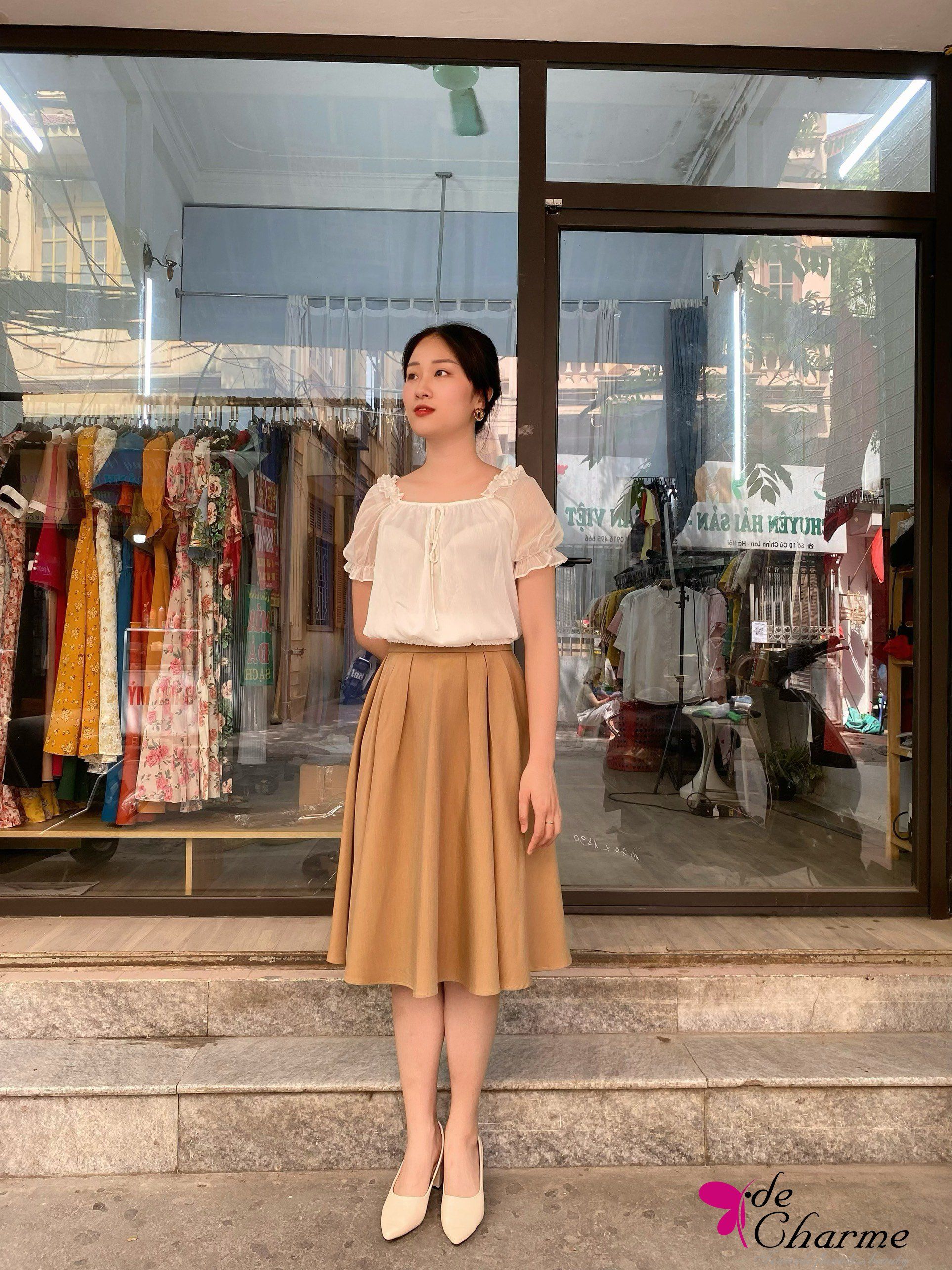 Sơ mi cổ vuông vai bèo chun gấu - Trắng - L