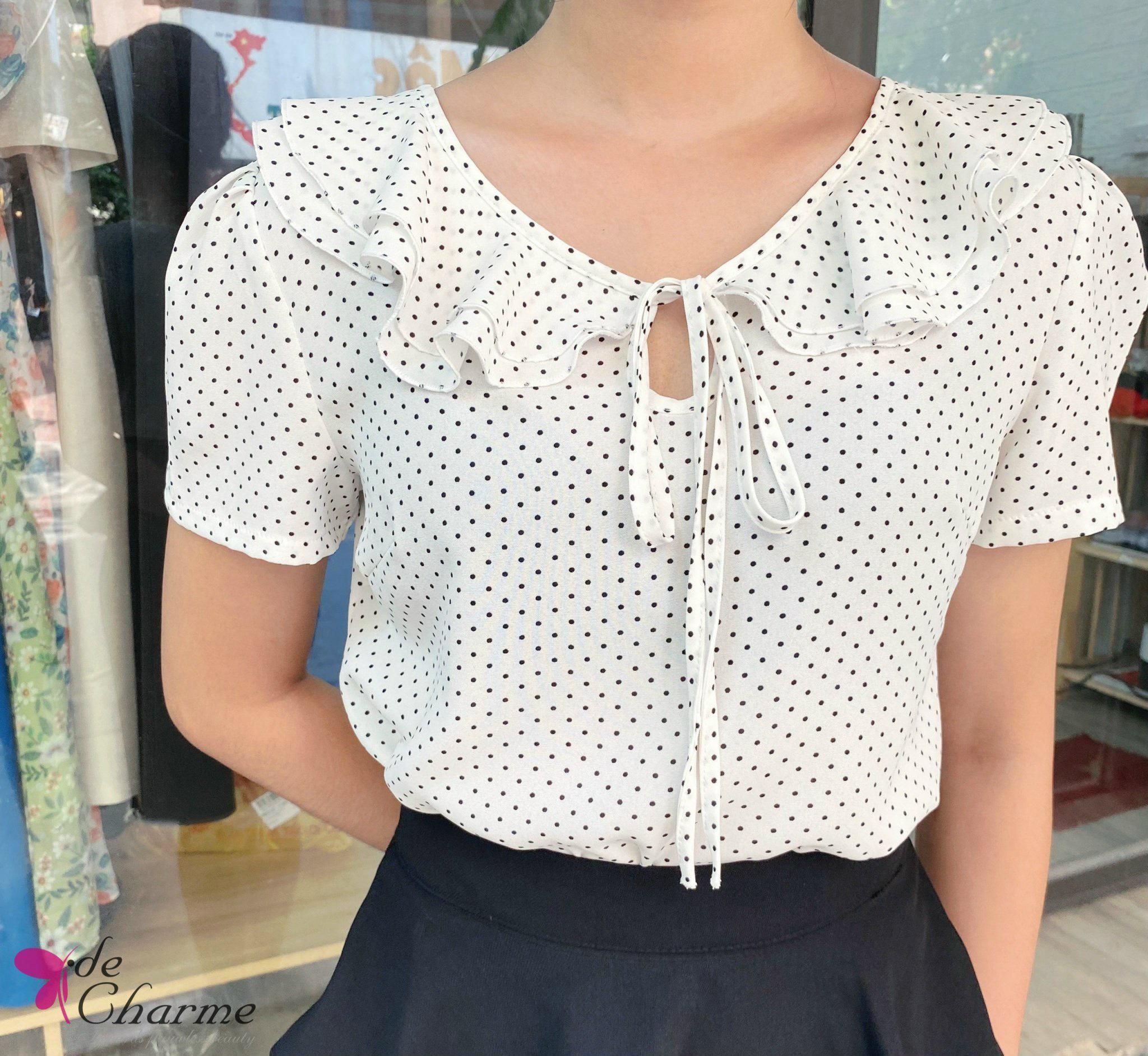 Sơ mi chấm bi cổ bèo thắt nơ - Trắng - M