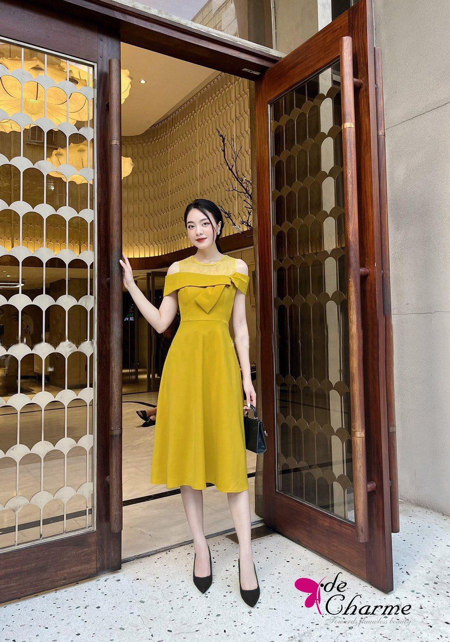 Đầm xòe phối lưới trễ vai - Vàng - L