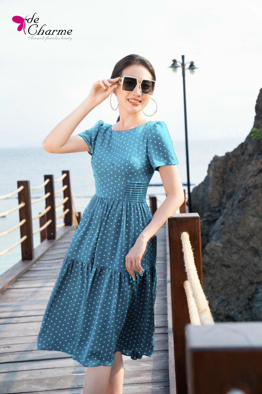 Đầm bi đuôi cá xếp mí eo - Xanh da trời - M