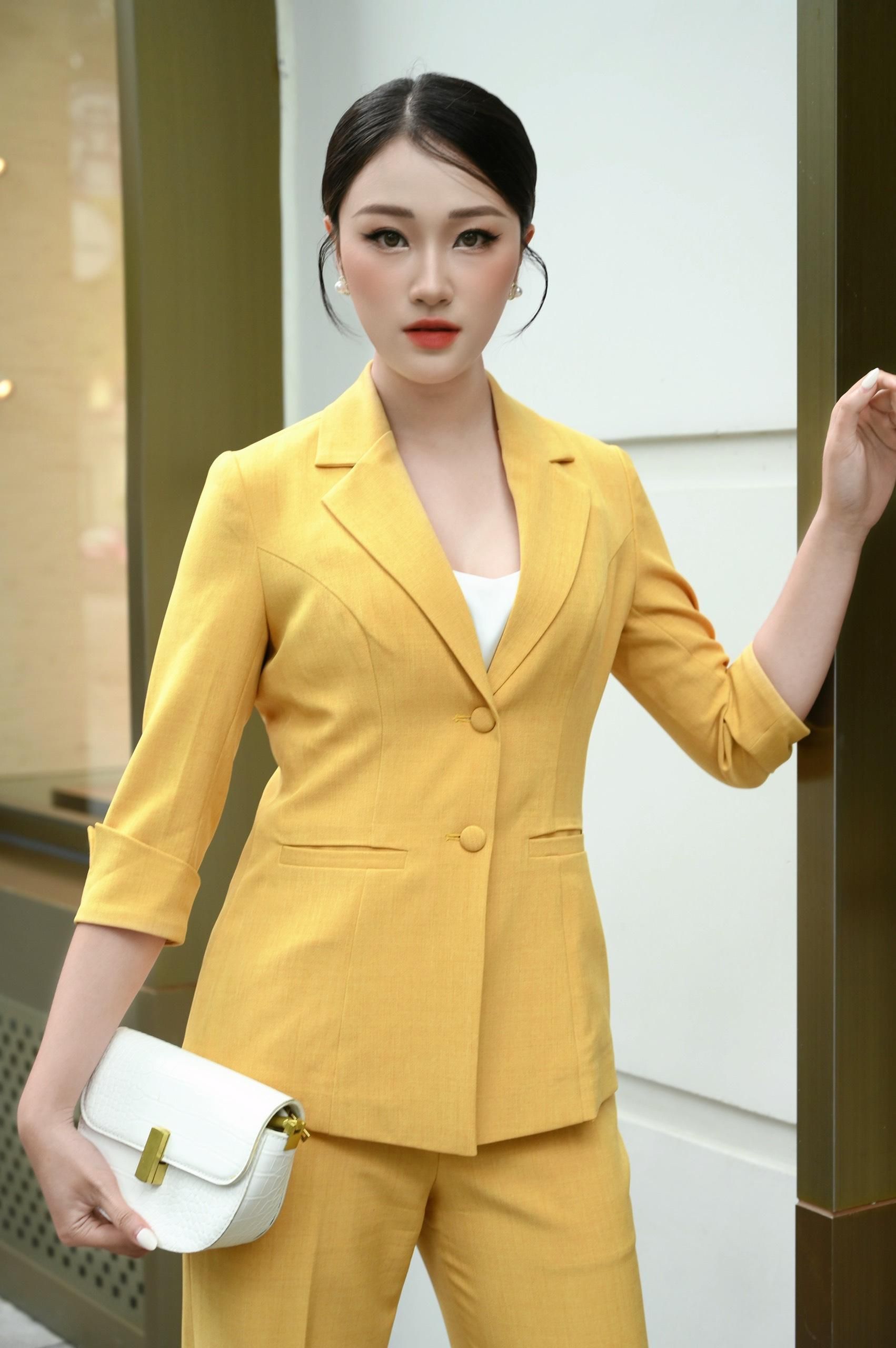 Vest tay lơ vê gấu 2 cúc - Vàng - L