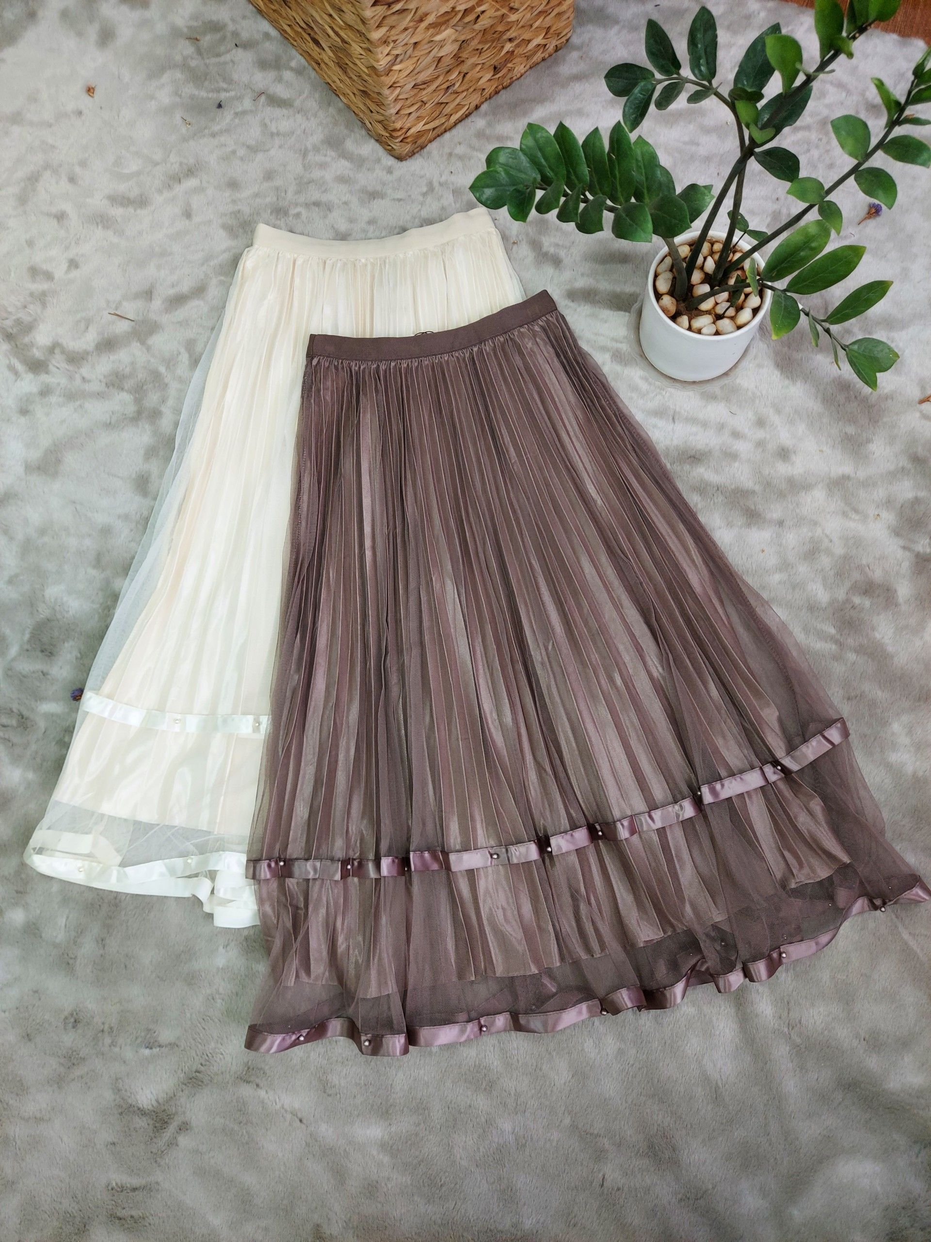 Chân váy voan 2 lớp Kachisa hoạ tiết chấm bi - Thời trang Kachisa