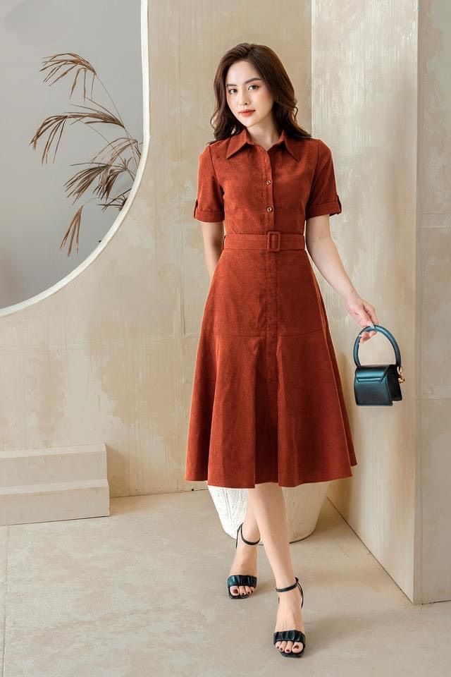Đầm nhung tăm cổ đức tay lơ vê - Đỏ - M