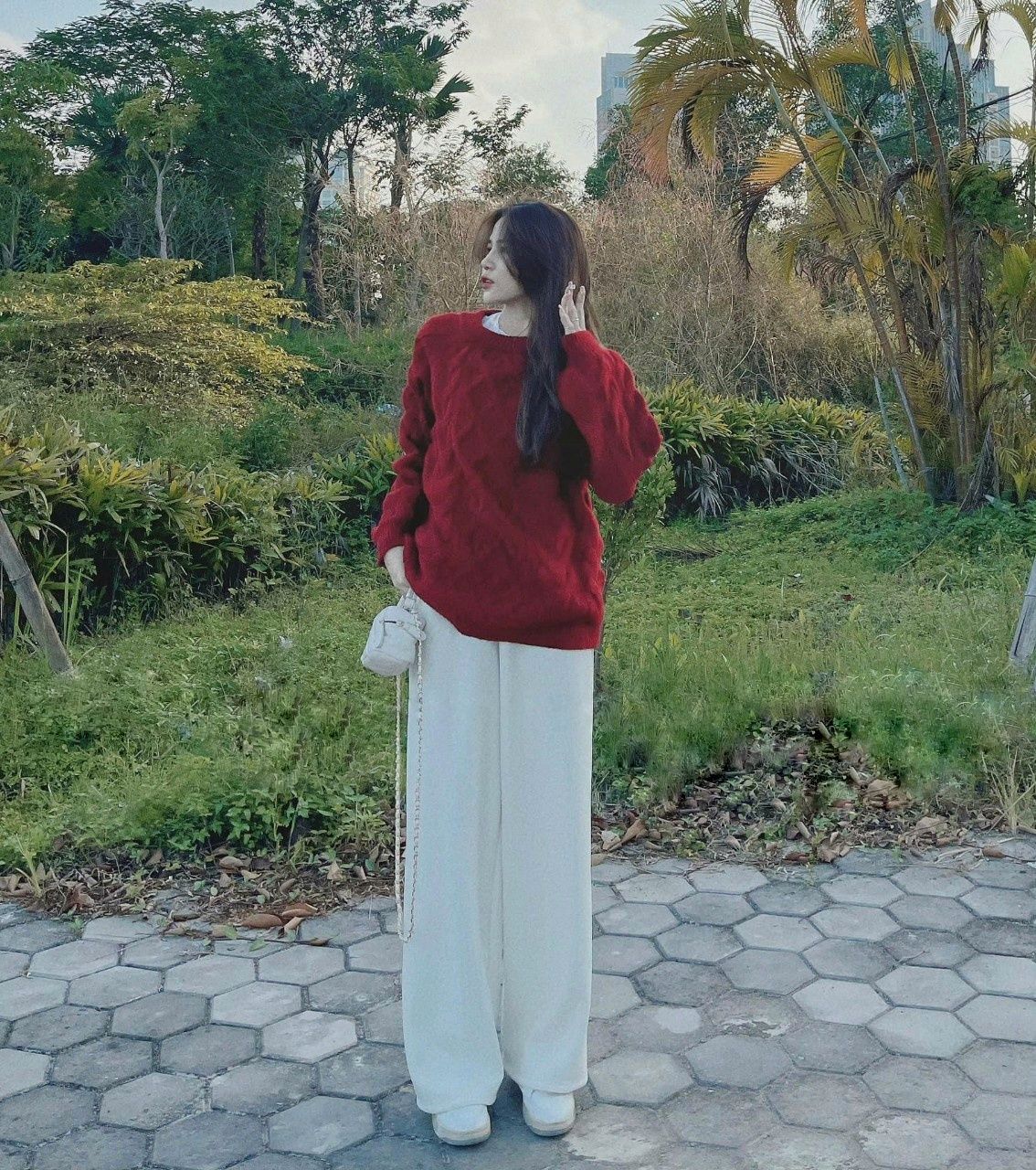 Áo len cổ tròn vặn thừng - Đỏ - Free size