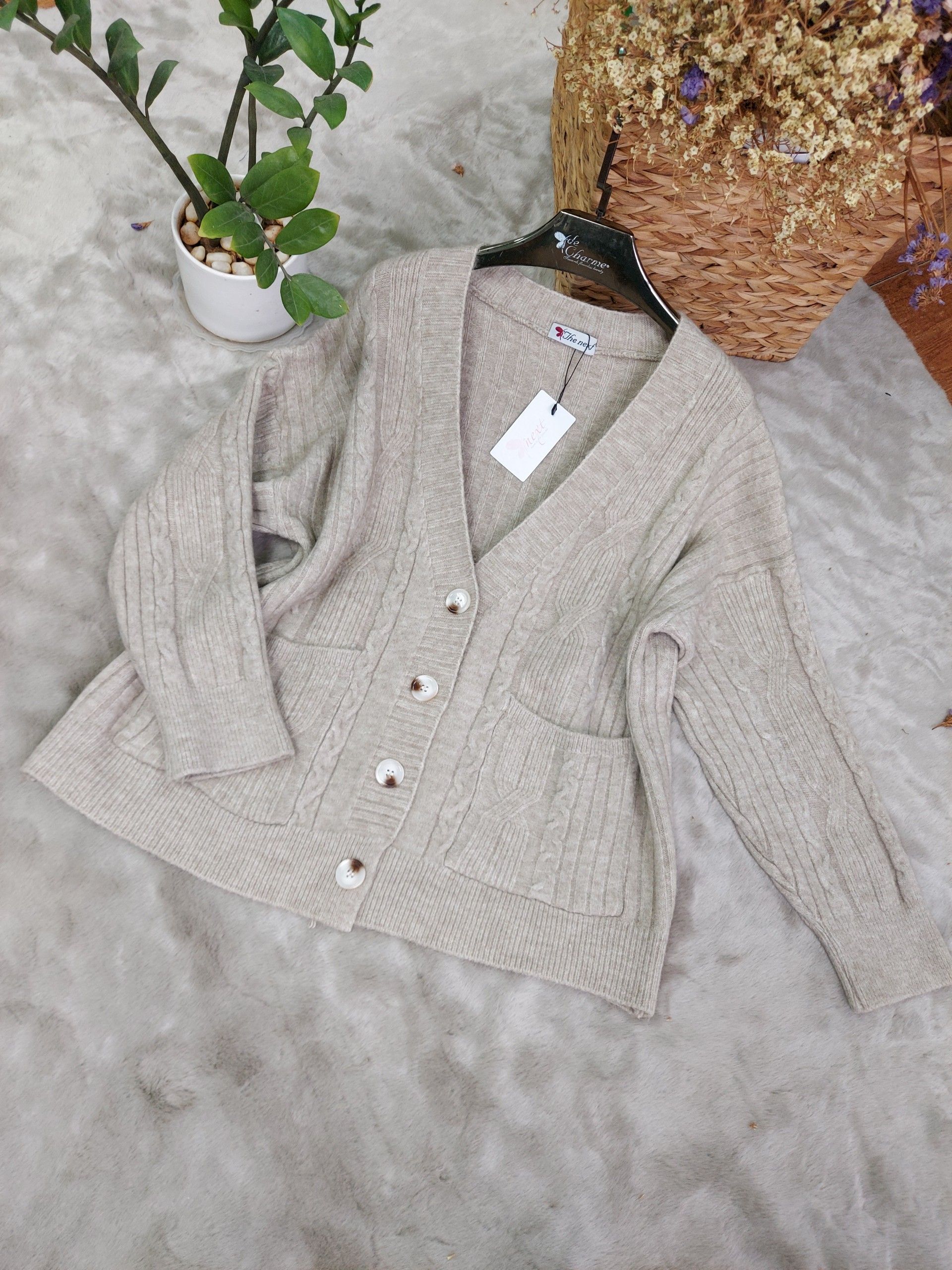 Áo cadigan vặn thừng 2 túi trước - Be - Free size