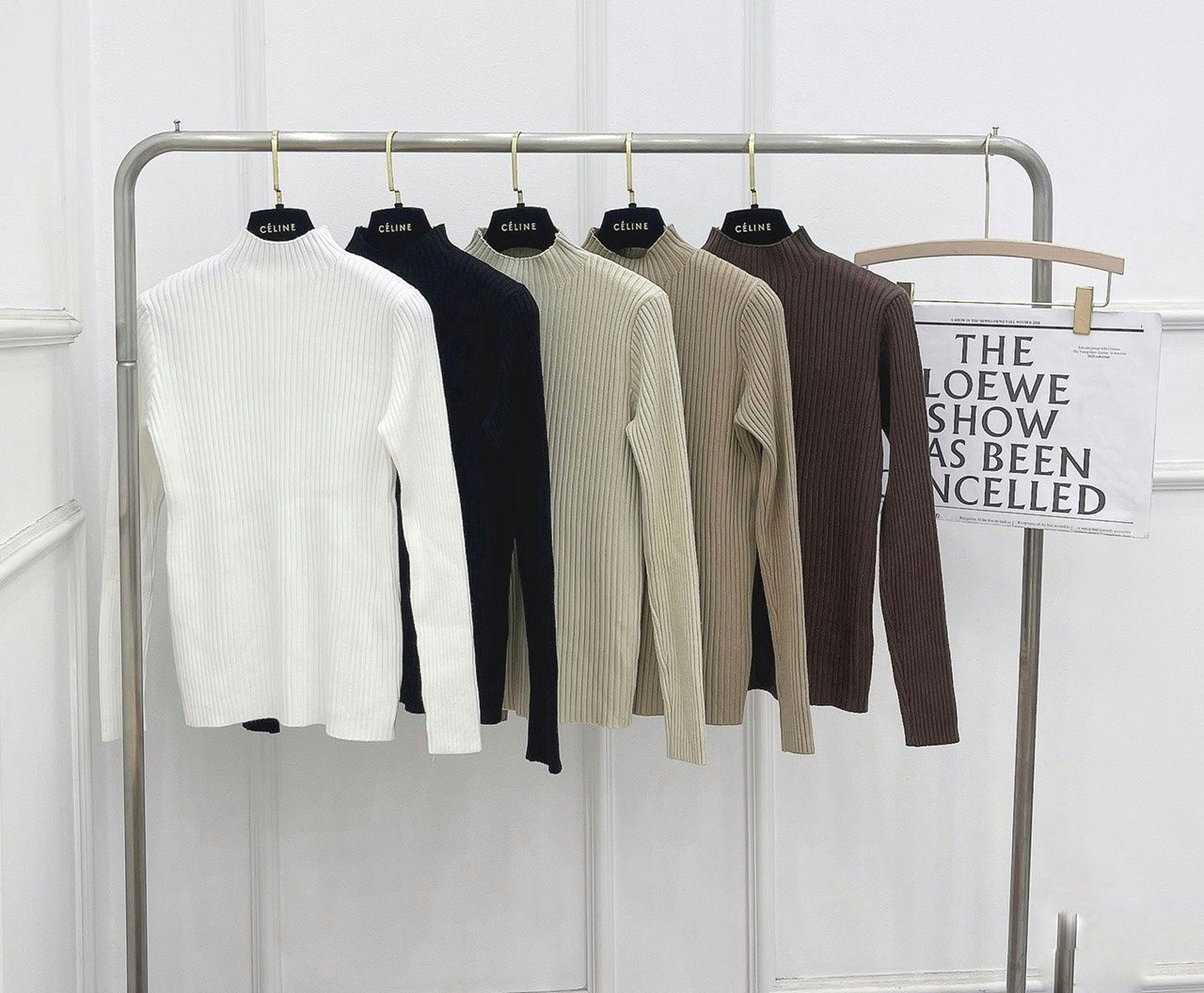 Áo len trơn cổ leo - Đen - Free size