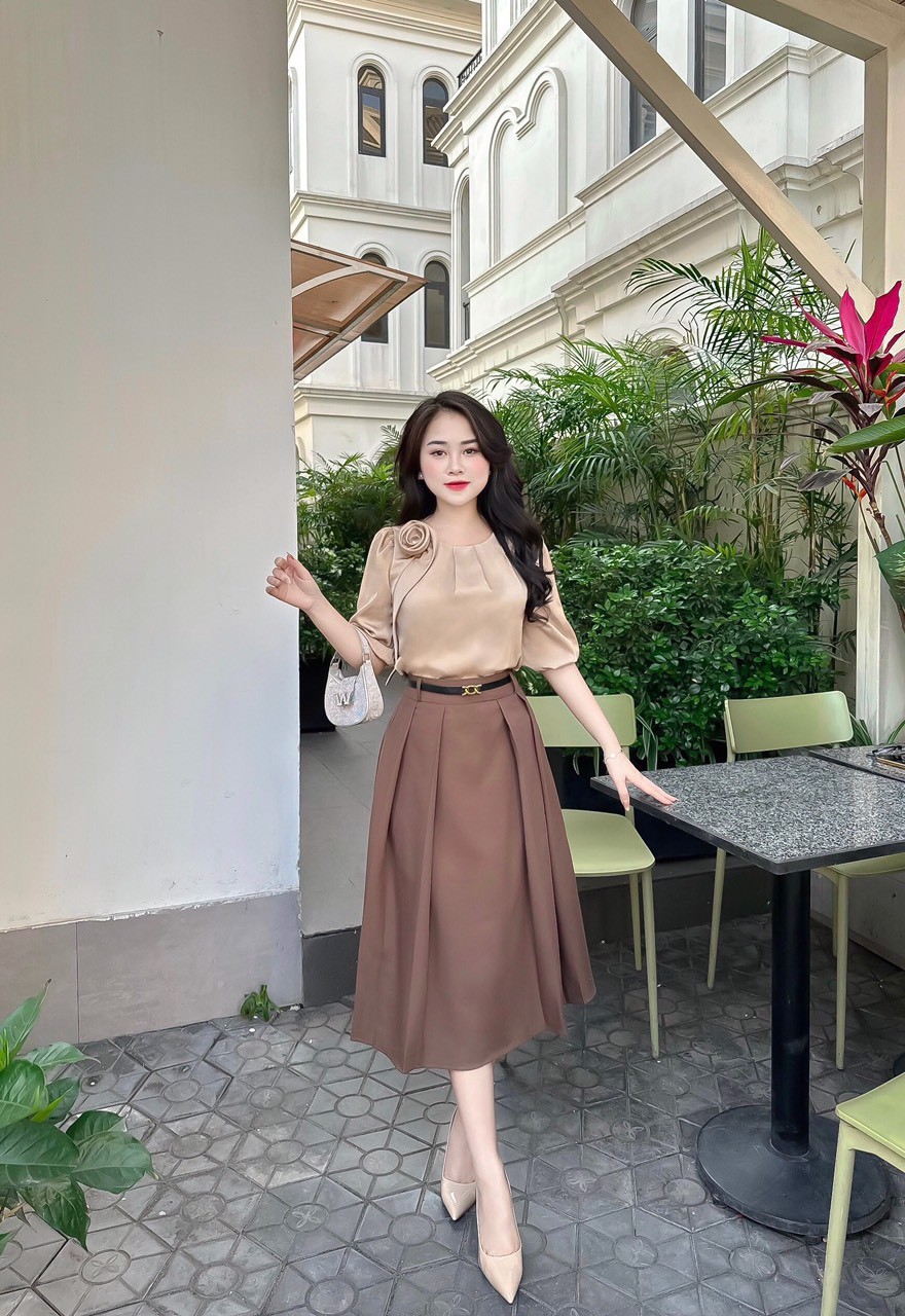 🥰🥰 thêm 1 mẫu chân váy da bên siêu đẹp ạ😍😍chân váy da kết hợp với khoá  và đai siêu sang chảnh a.len from đẹp lắm nha | Shopee Việt Nam