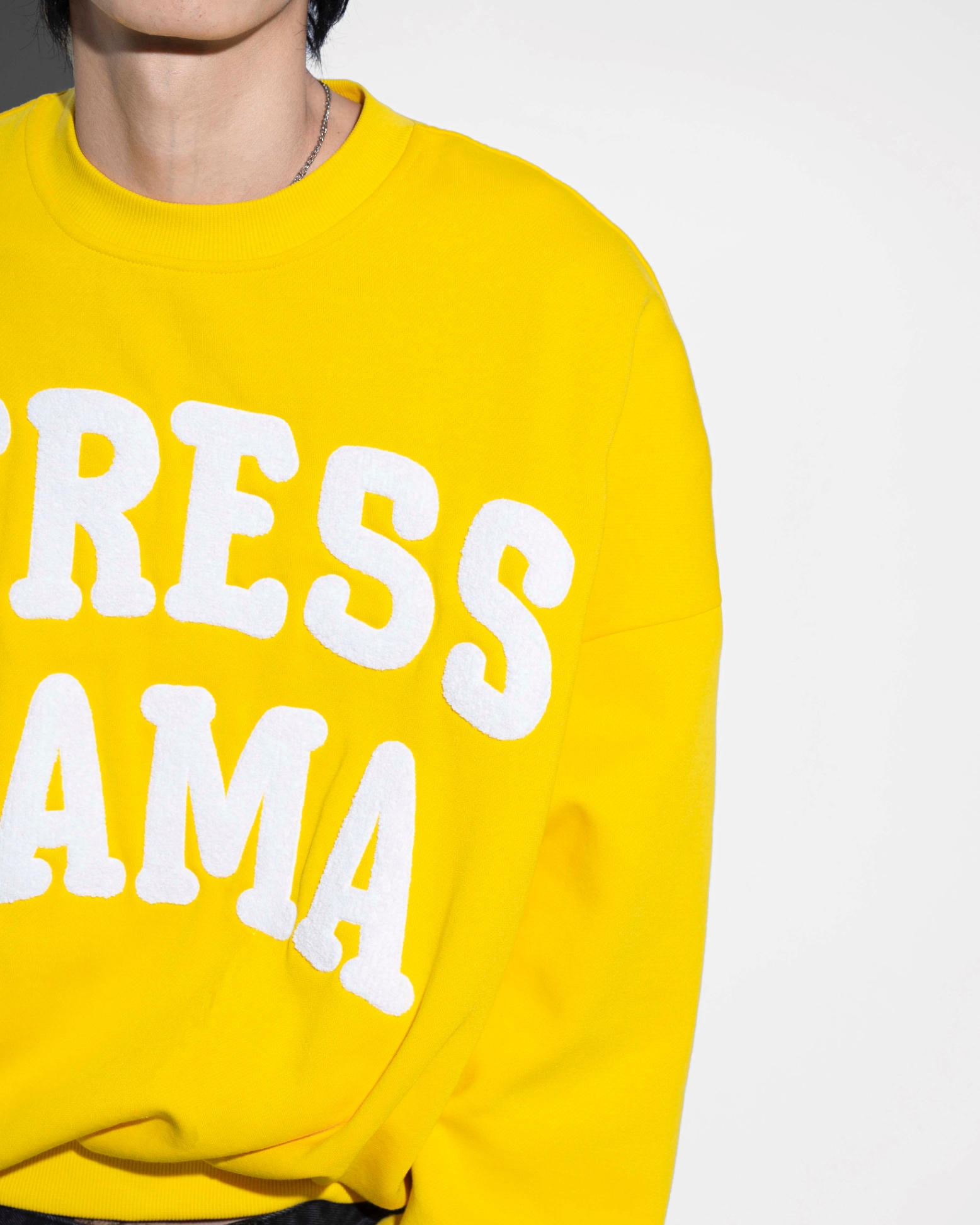 SSMA EMBROIDERY SWEATER - YELLOW