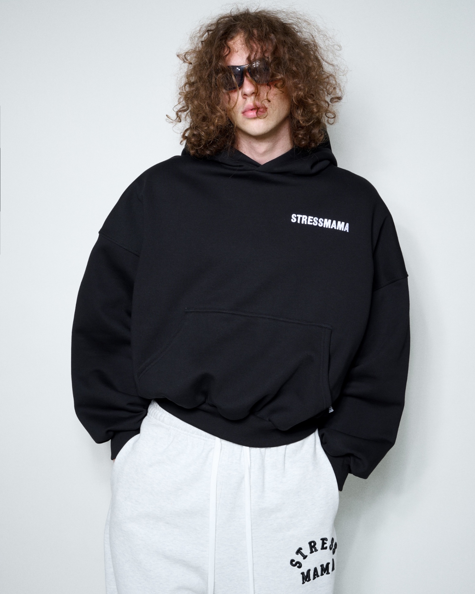 FALL24 LOGO HOODIE - BLACK