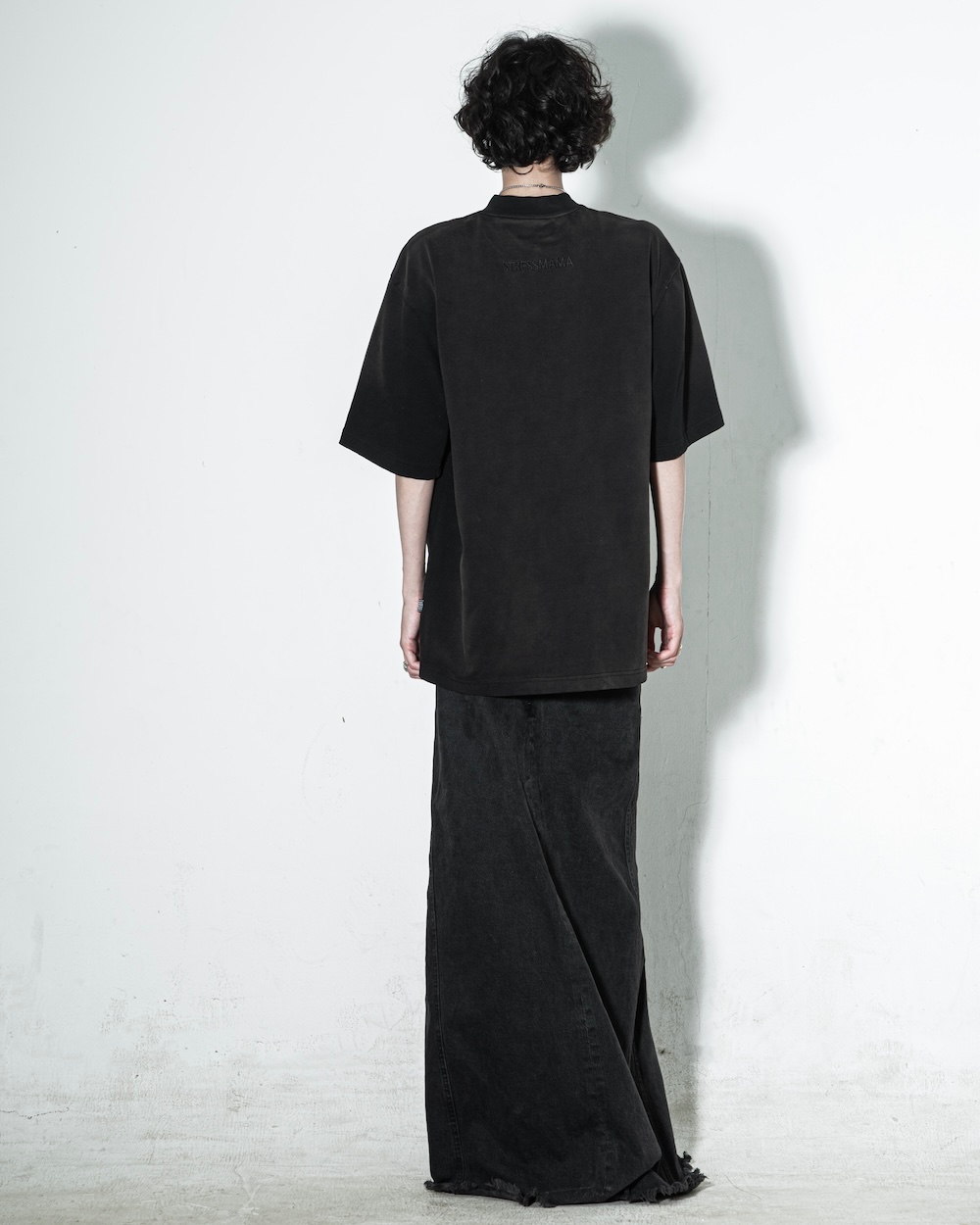 HOLIDAY24 01 WASHED T-SHIRT - BLACK