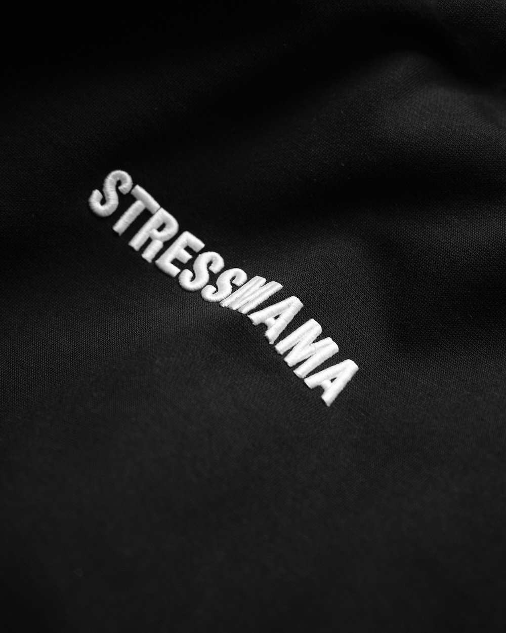 FALL25 01 TEAM HOODIE - BLACK