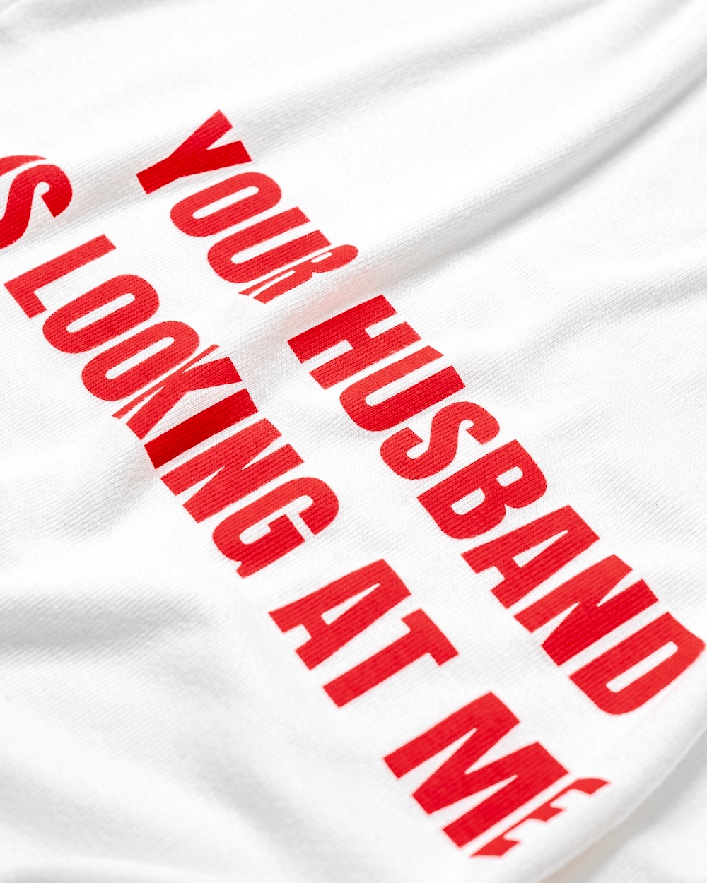 FALL25 HOTTIE BABY TEE - WHITE