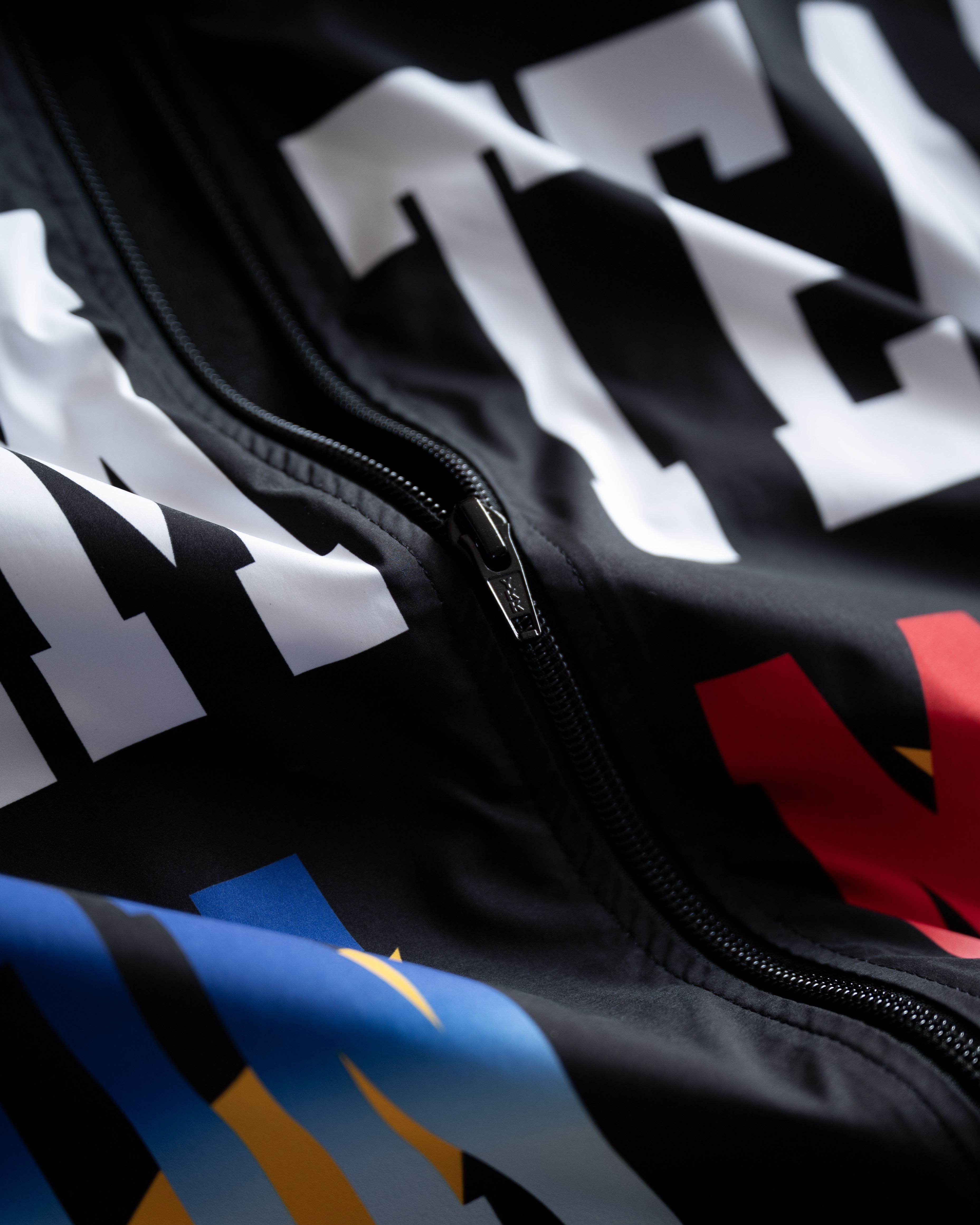 SSMA FIGHT TRACK JACKET - BLACK