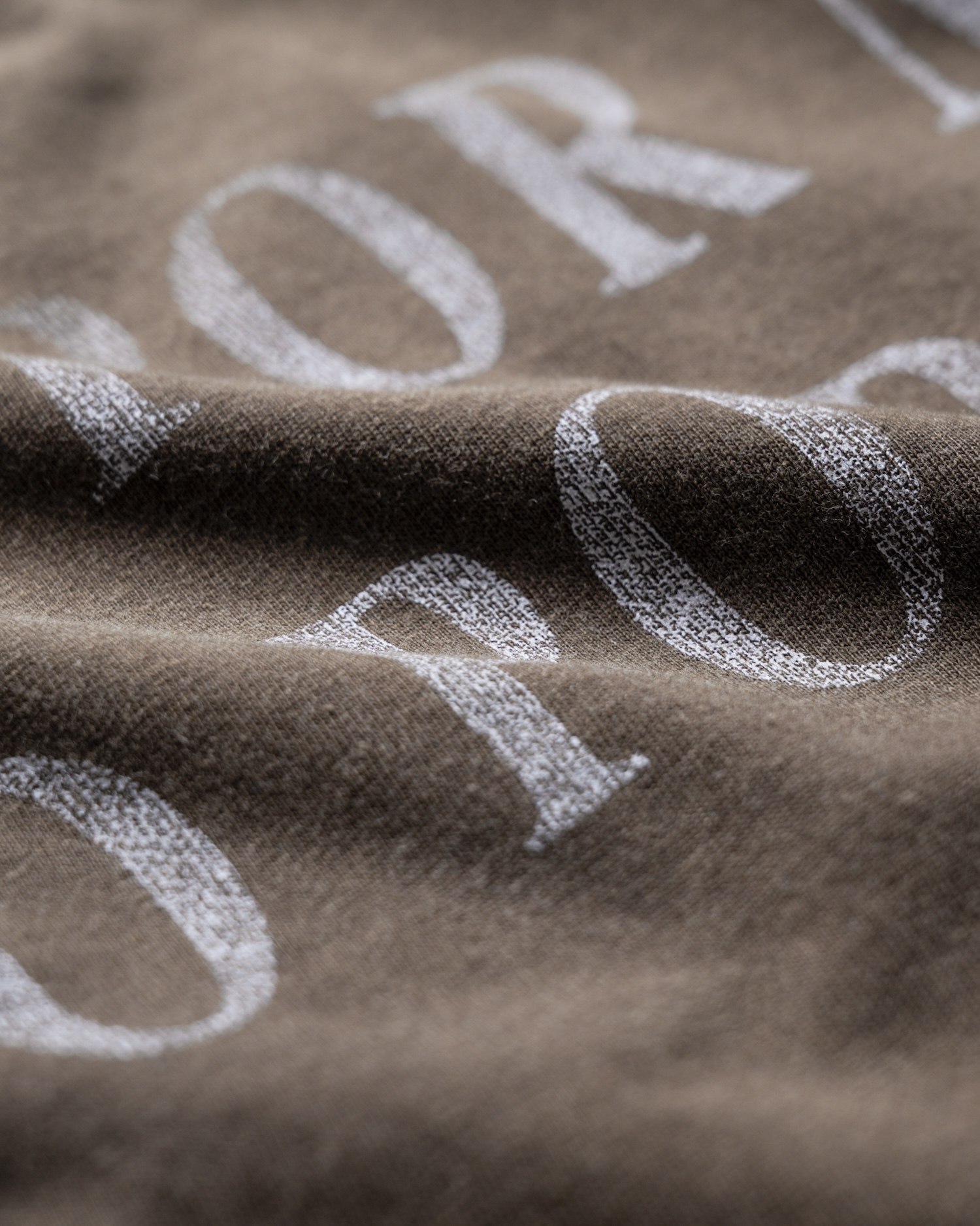 SSMA HECHO T-SHIRT V2 - BROWN