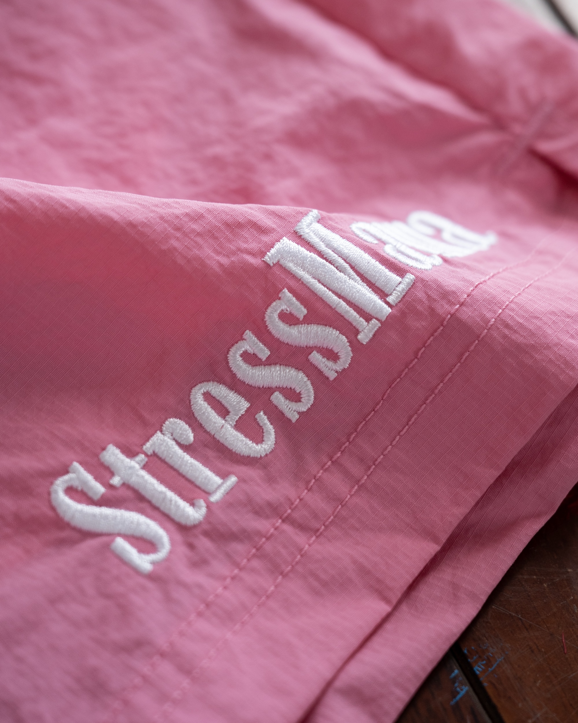 STRESSMAMA FLOATING TRACK SHORTS - PINK