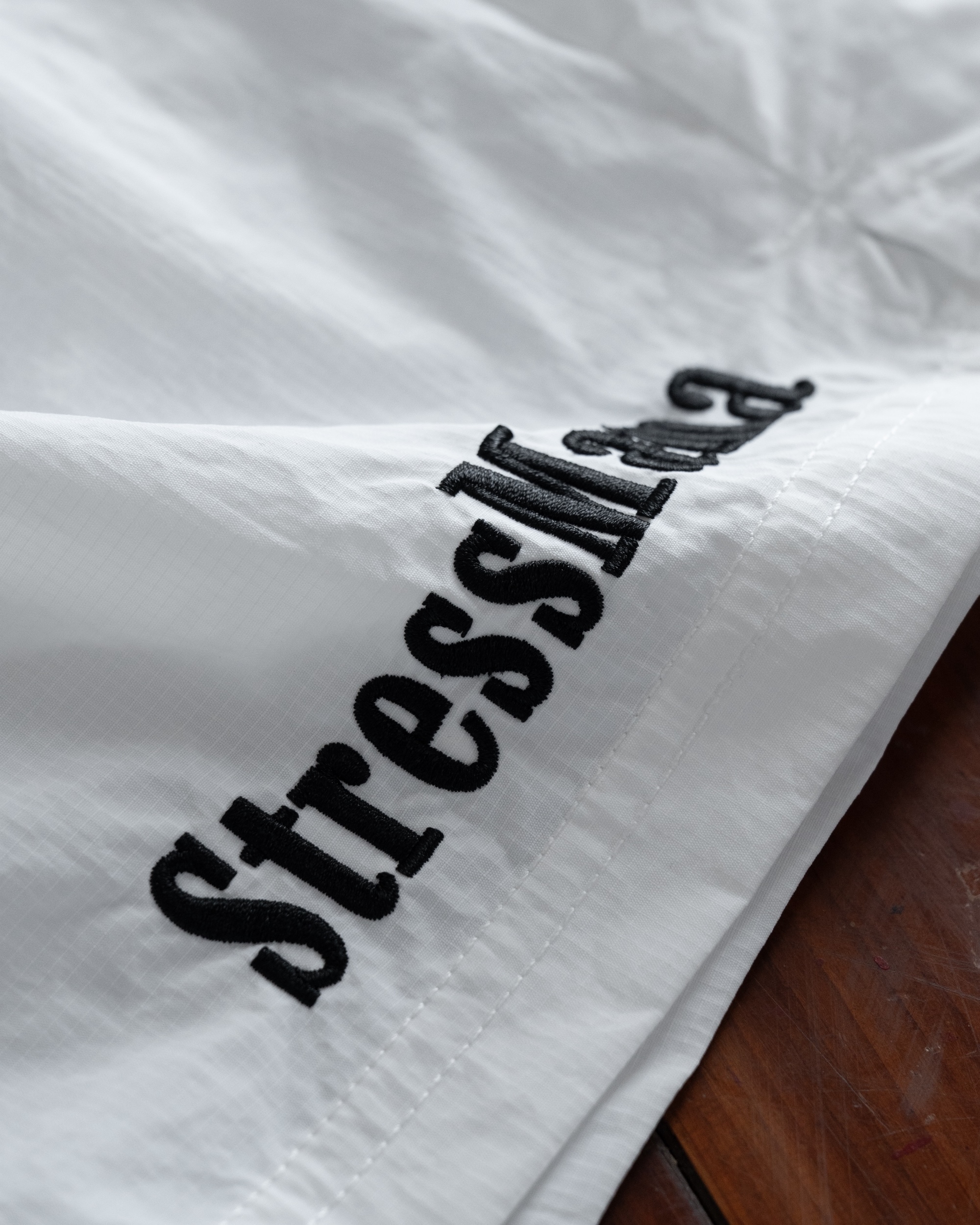 STRESSMAMA FLOATING TRACK SHORTS - WHITE