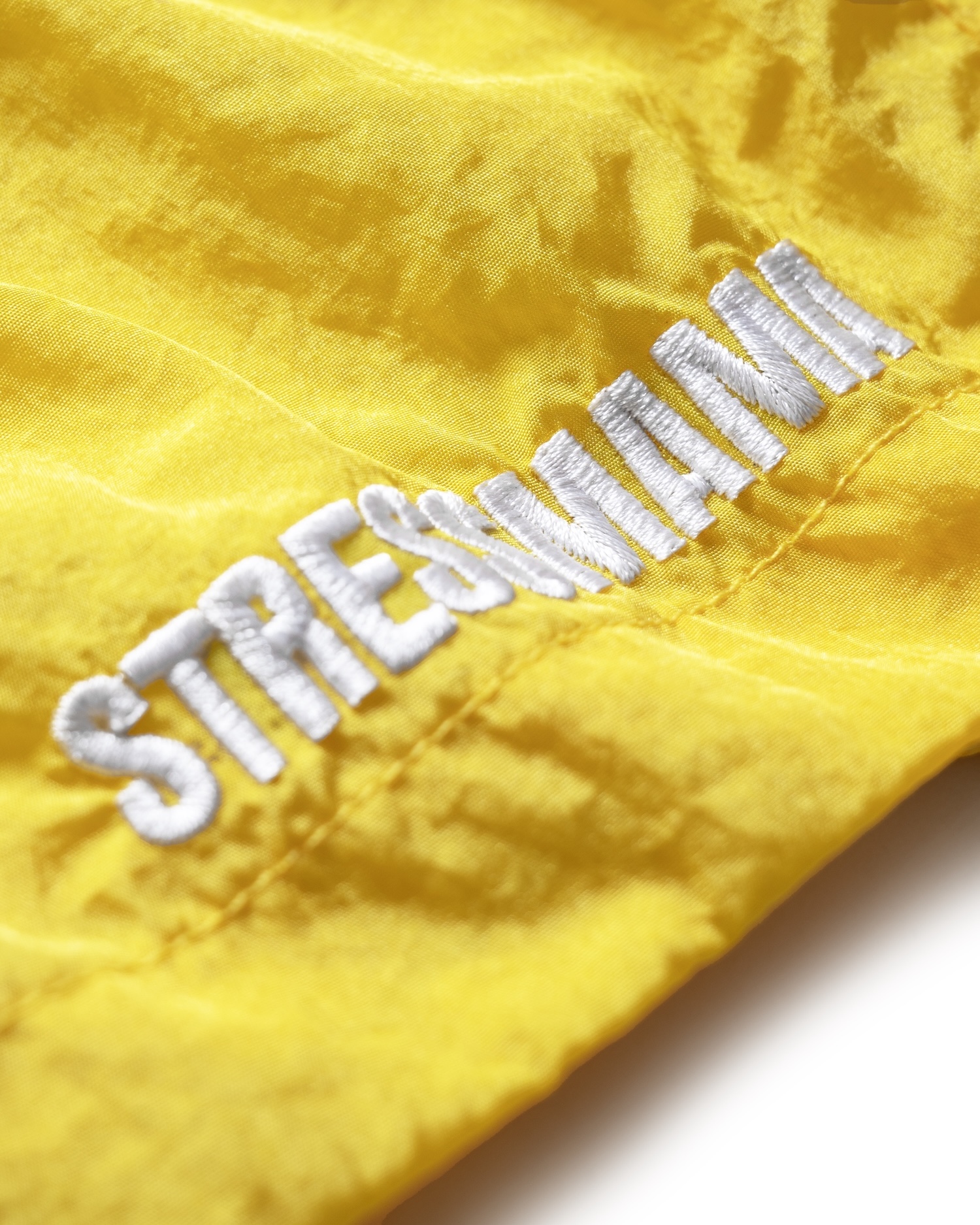 SUMMER26 LOGO SHORTS - YELLOW