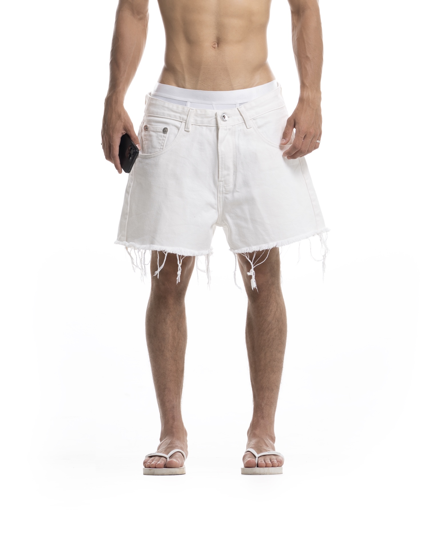 SUMMER26 RIPPED DENIM SHORTS - WHITE