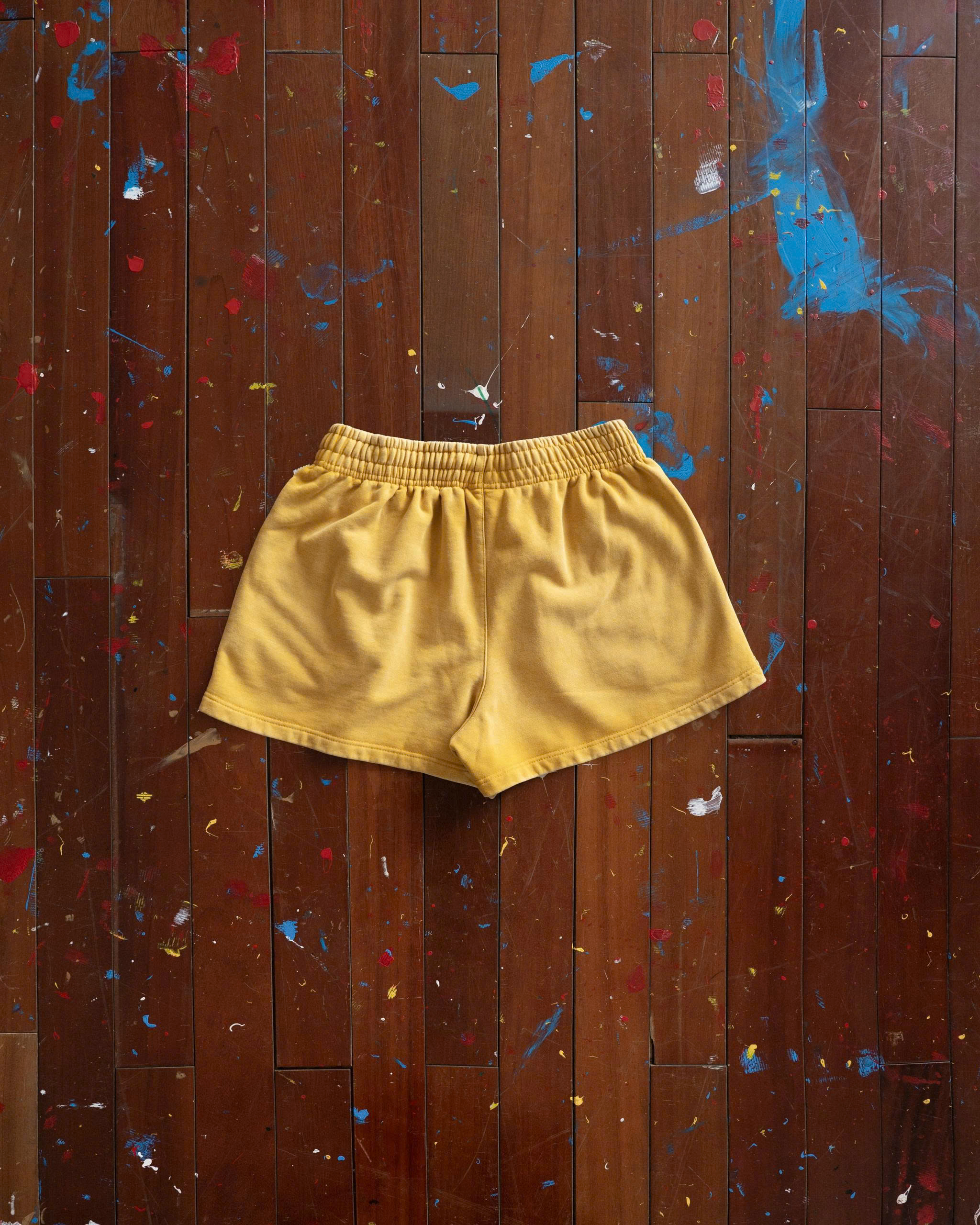 SUMMER26 SSMA WASHED SWEAT SHORTS - YELLOW