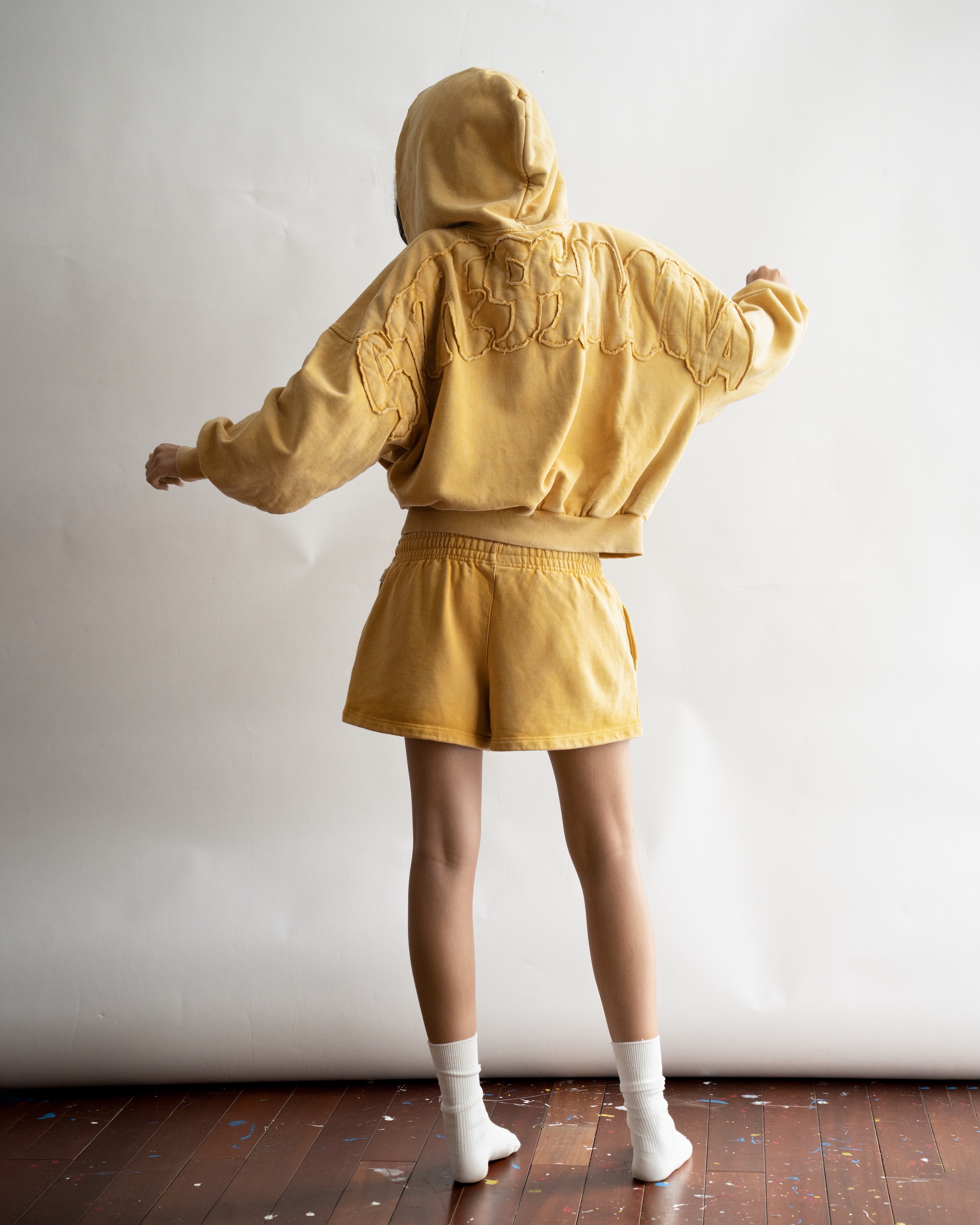 SUMMER26 SSMA WASHED SWEAT SHORTS - YELLOW