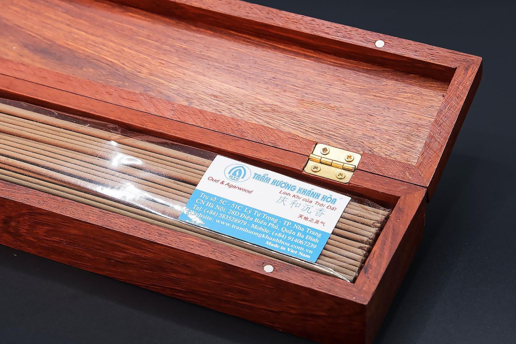 Tai Loc Incense for Worship (29 cm - 107 stick - 50 minutes) 177711