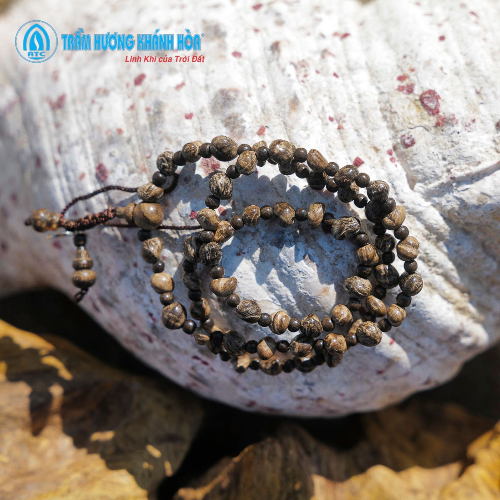 Oud necklaces 175731