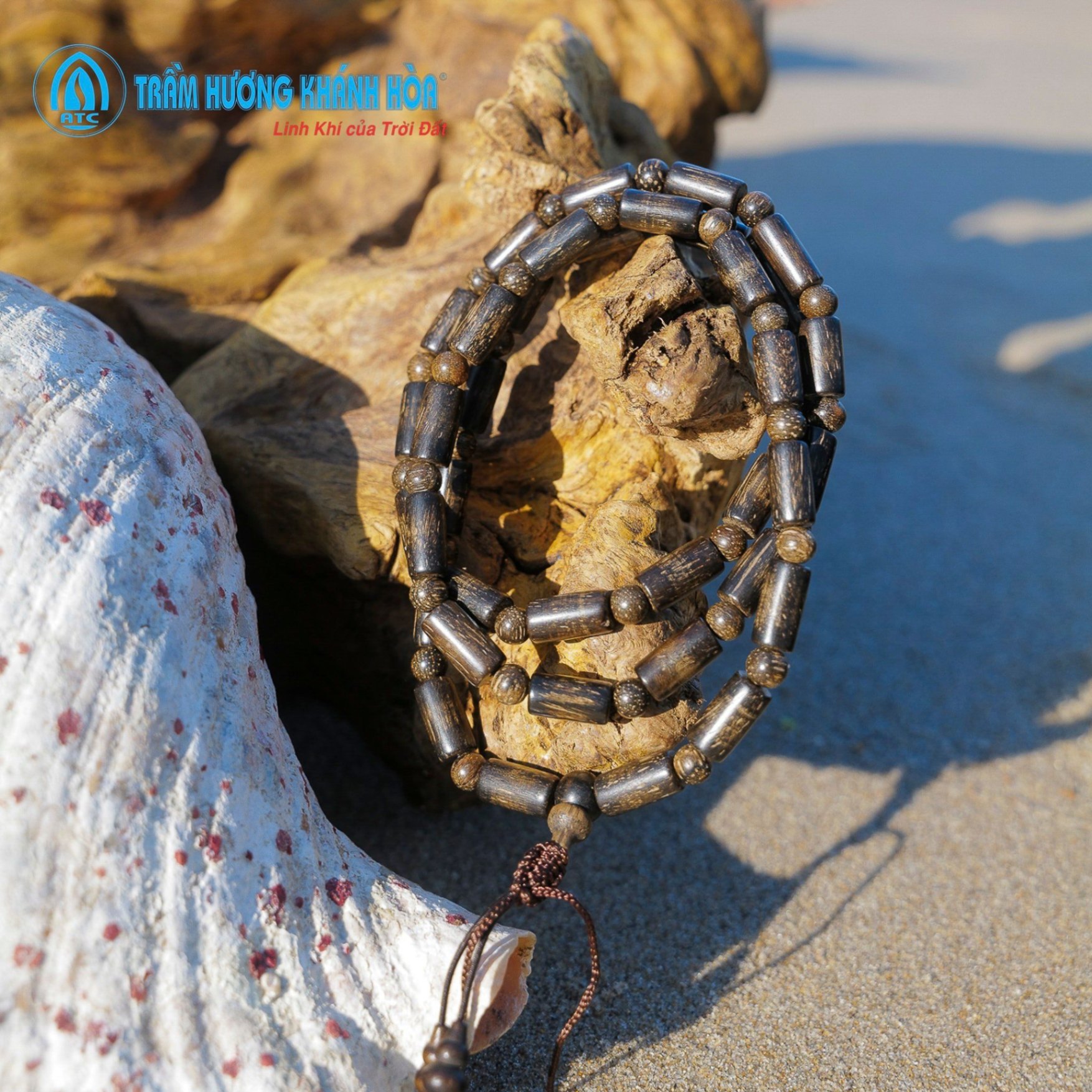 Oud necklaces 172334